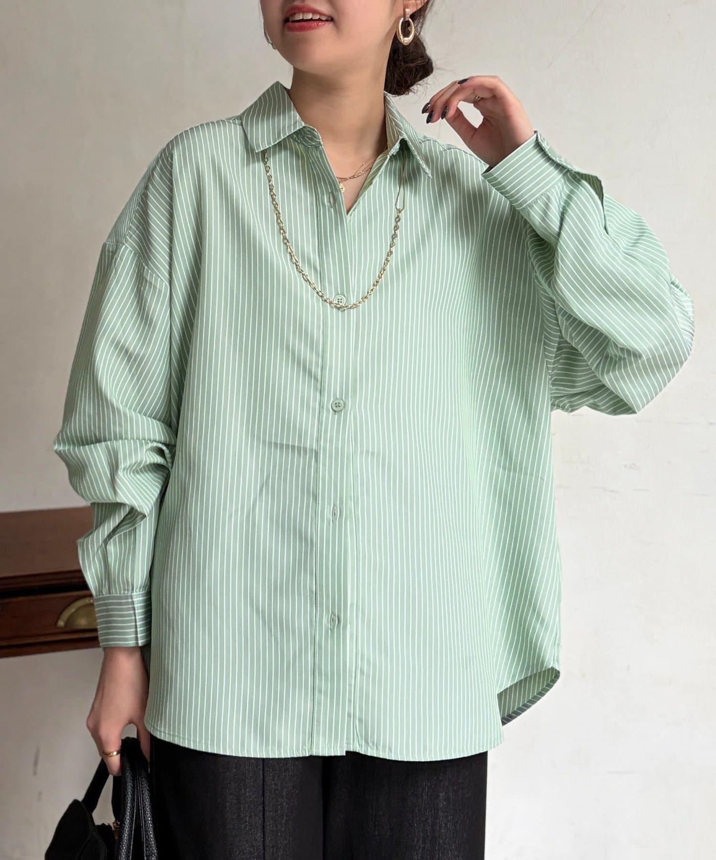 條紋後拼接設計鈕釦襯衫