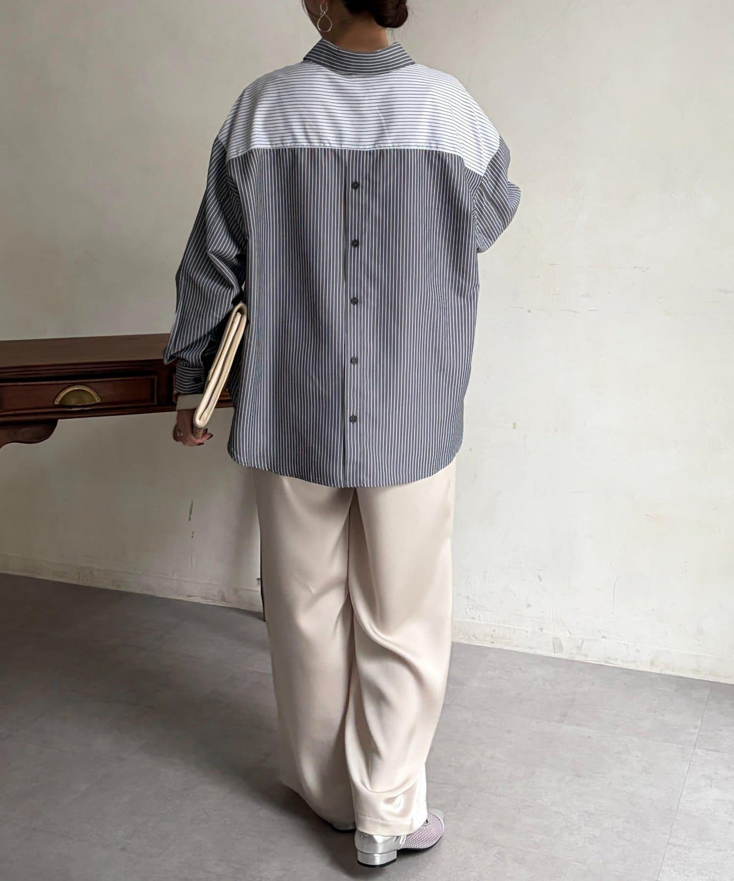 條紋後拼接設計鈕釦襯衫