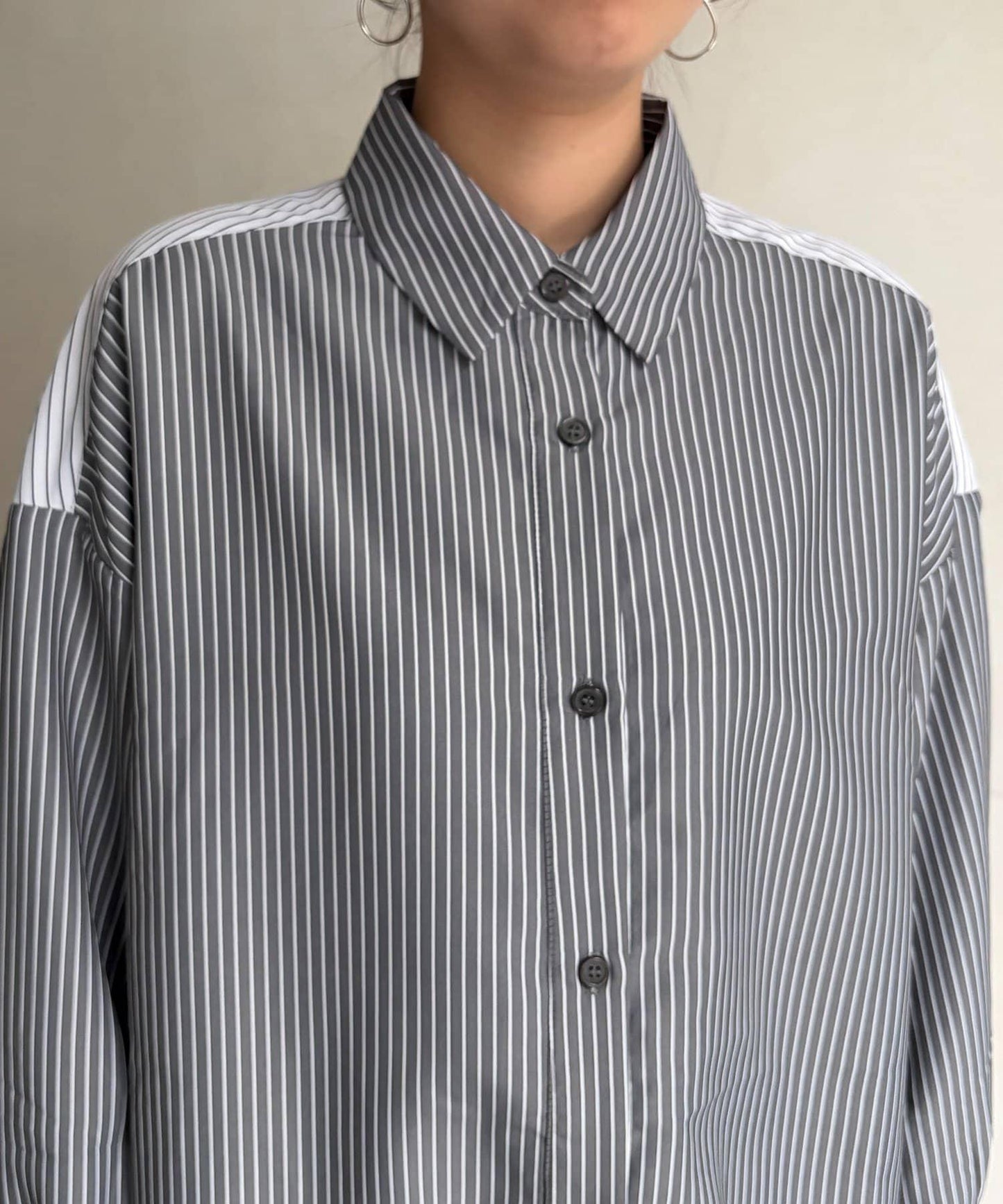 條紋後拼接設計鈕釦襯衫