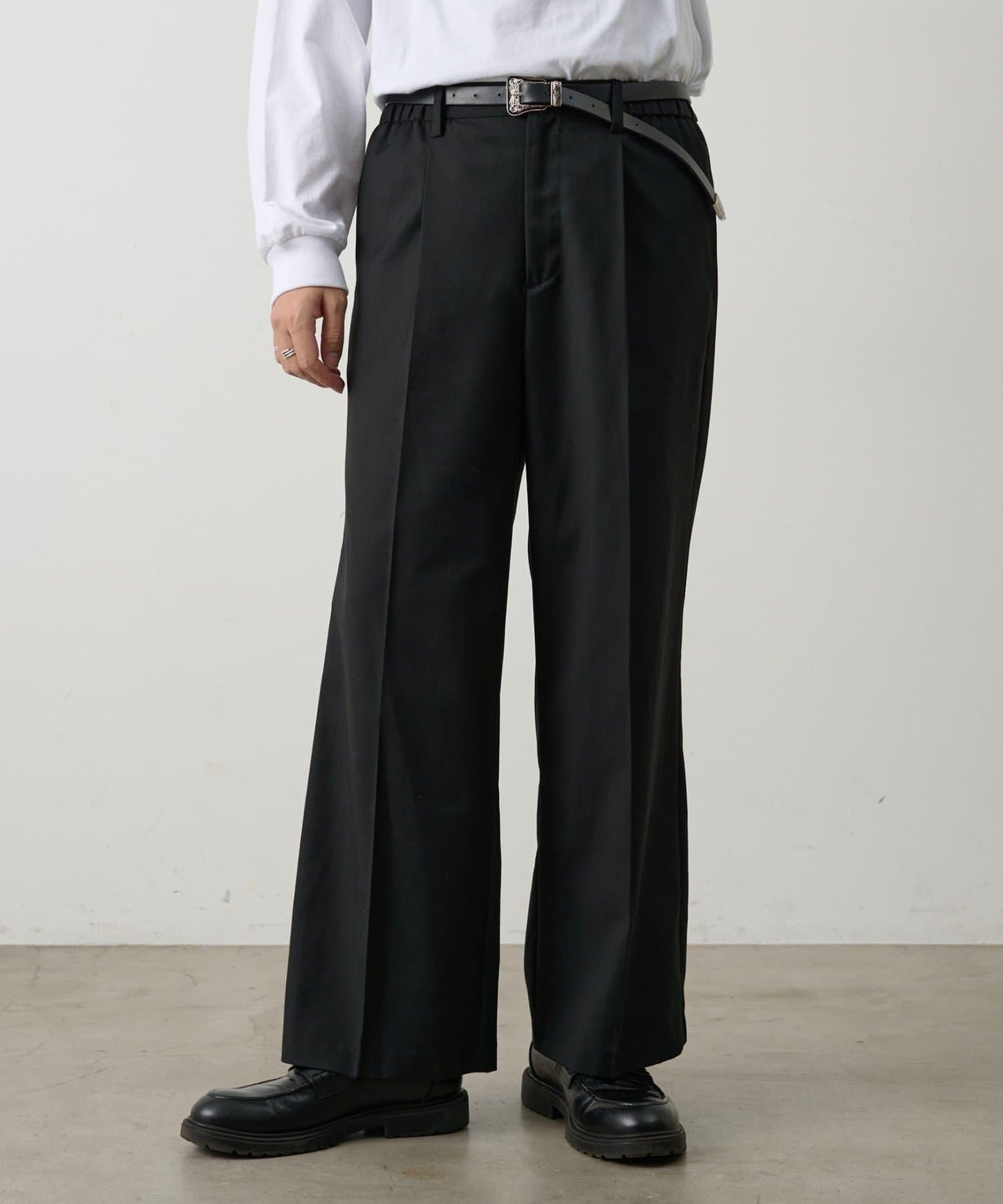 成套搭配 舒適斜紋闊腿西裝褲