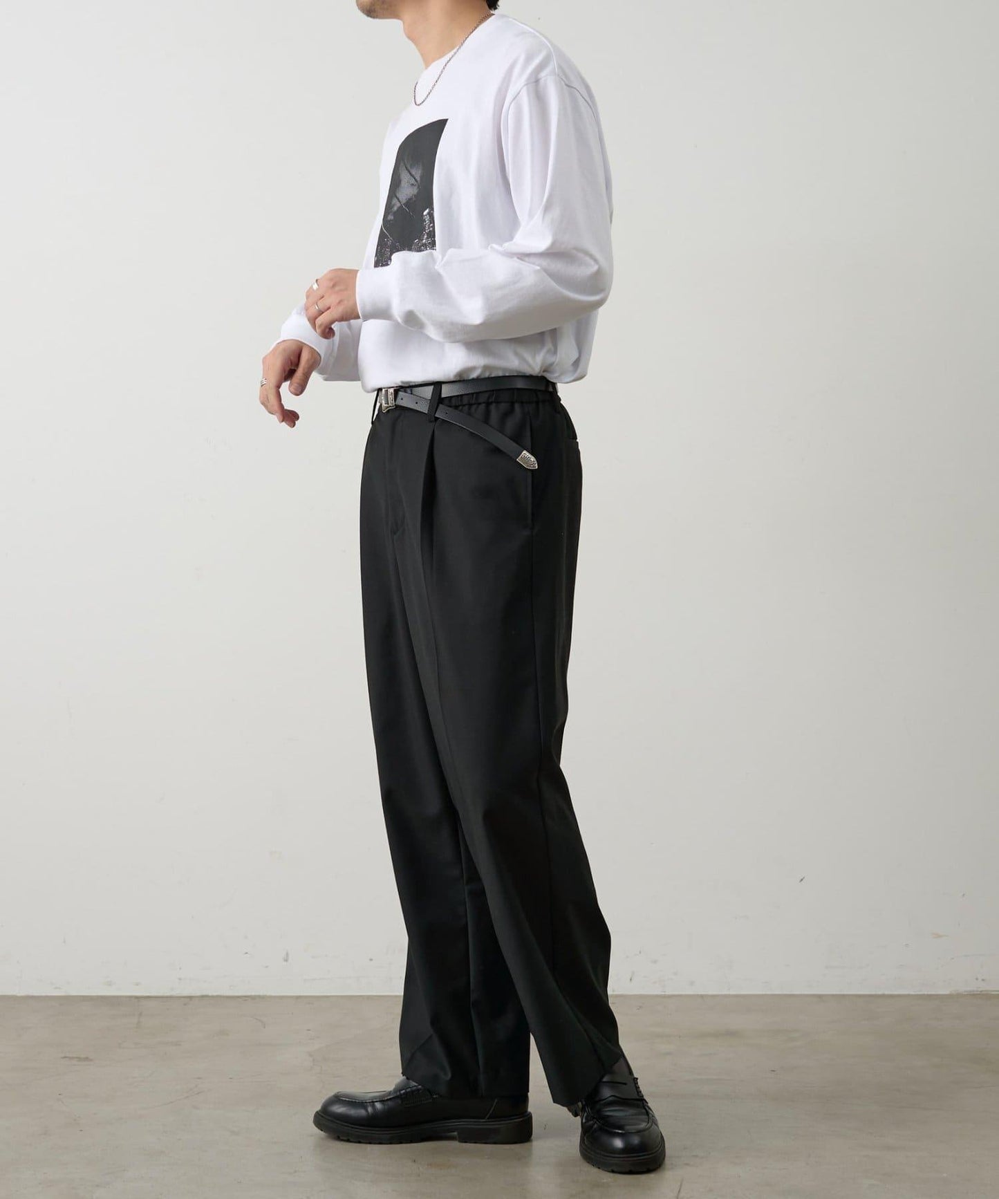 成套搭配 舒適斜紋闊腿西裝褲