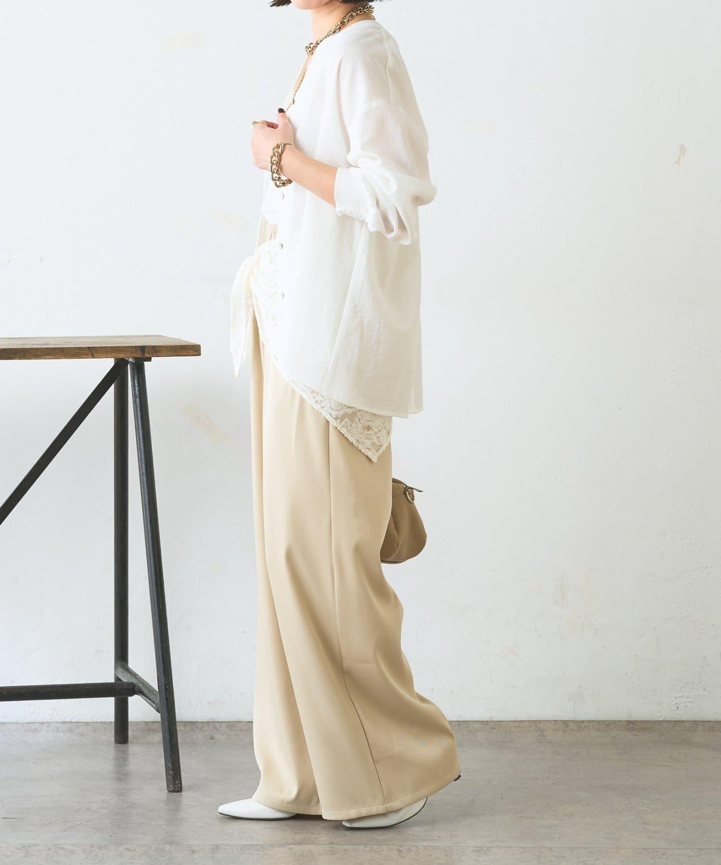 配色開衩開領襯衫