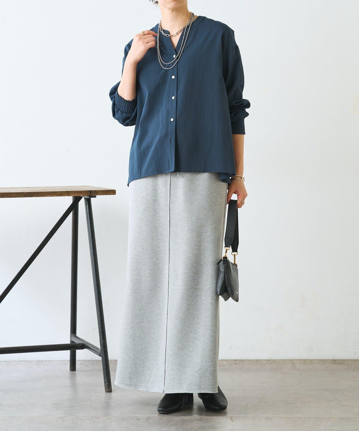 配色開衩開領襯衫