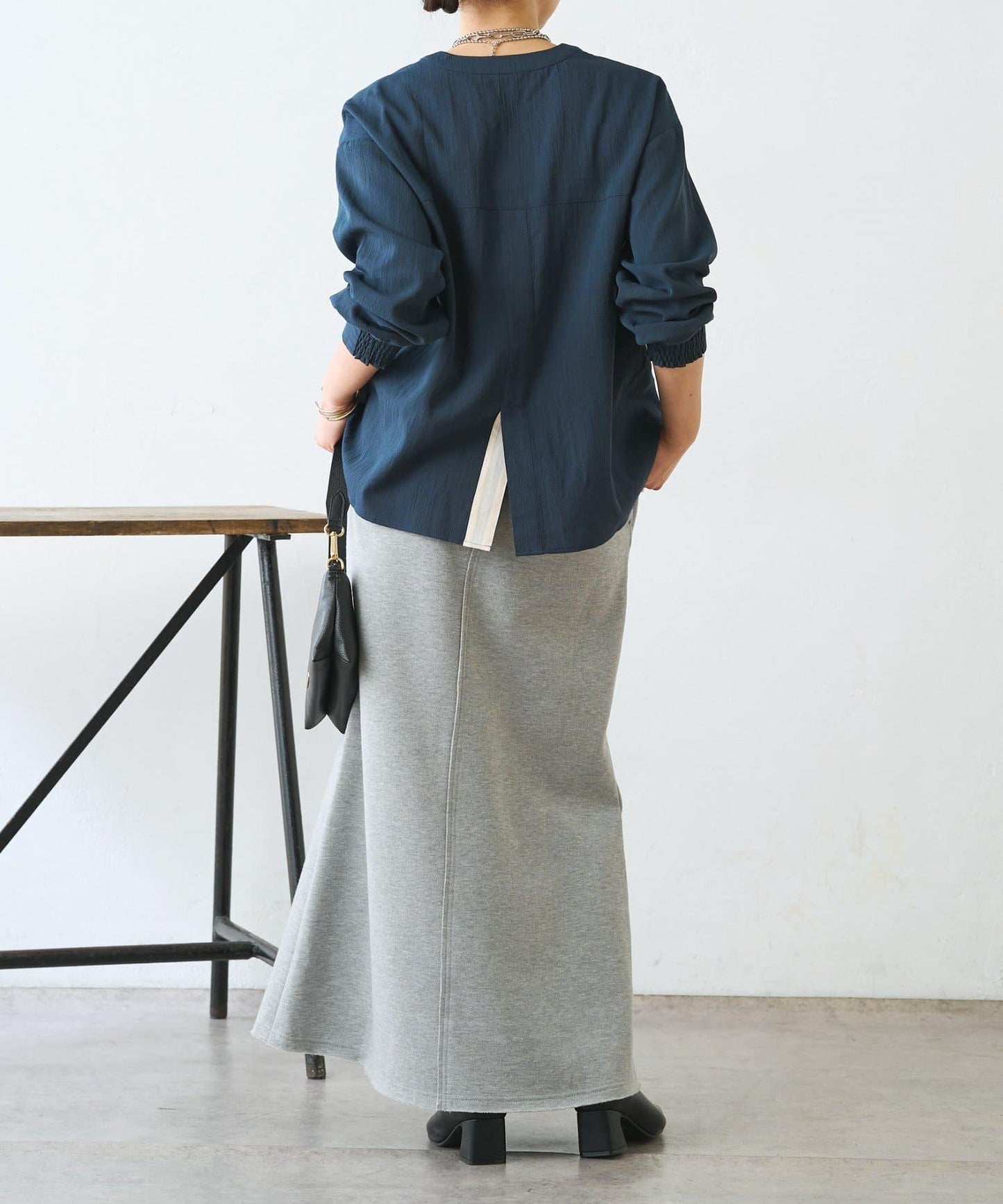 配色開衩開領襯衫