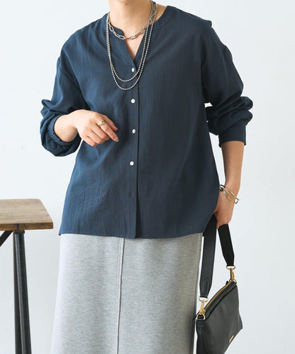 配色開衩開領襯衫