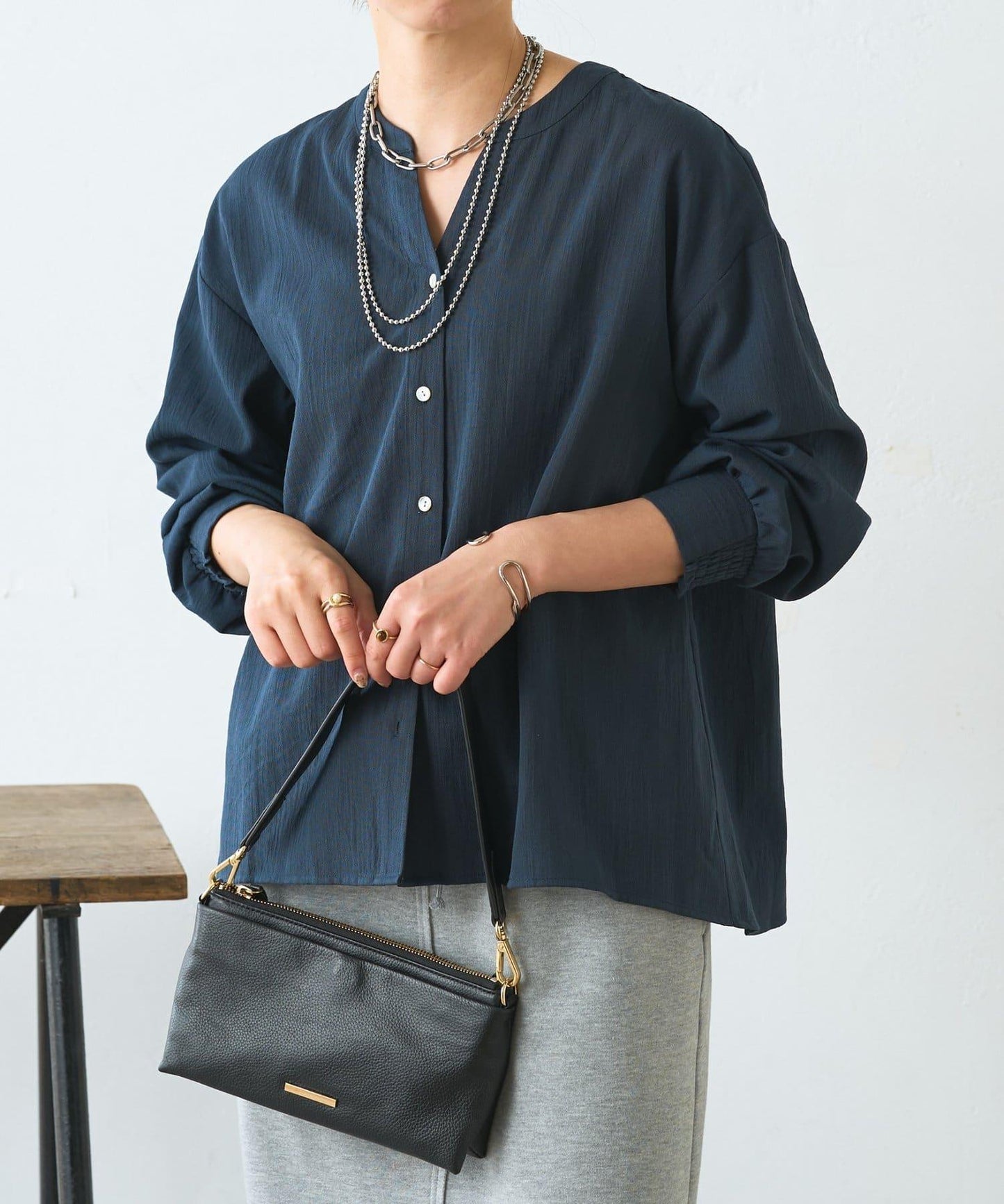 配色開衩開領襯衫