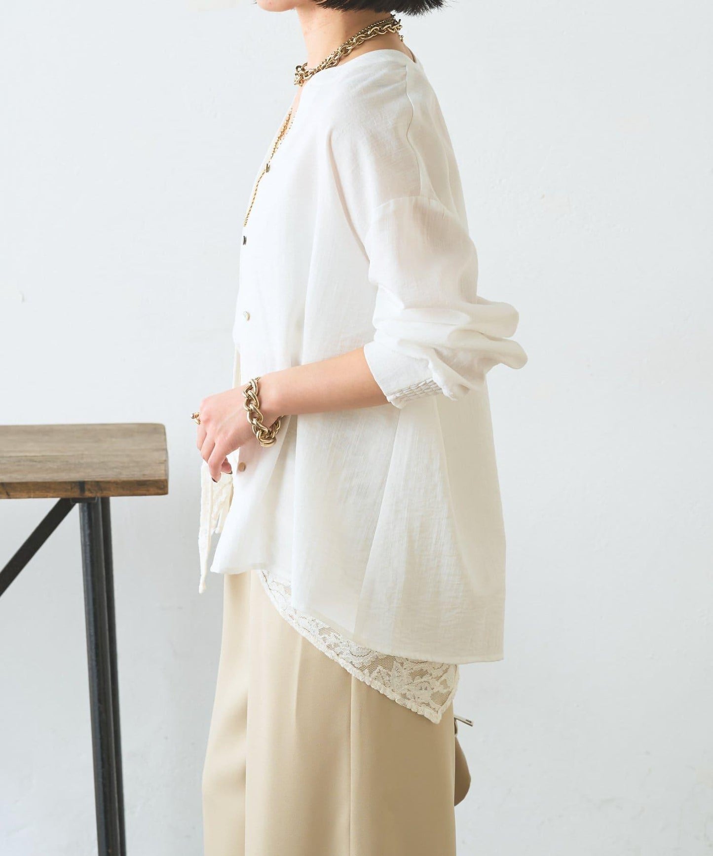 配色開衩開領襯衫