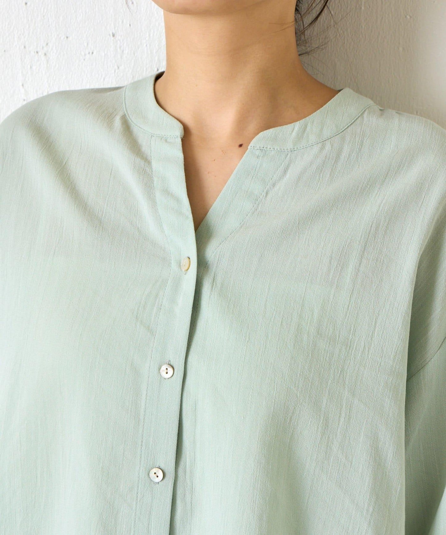 配色開衩開領襯衫