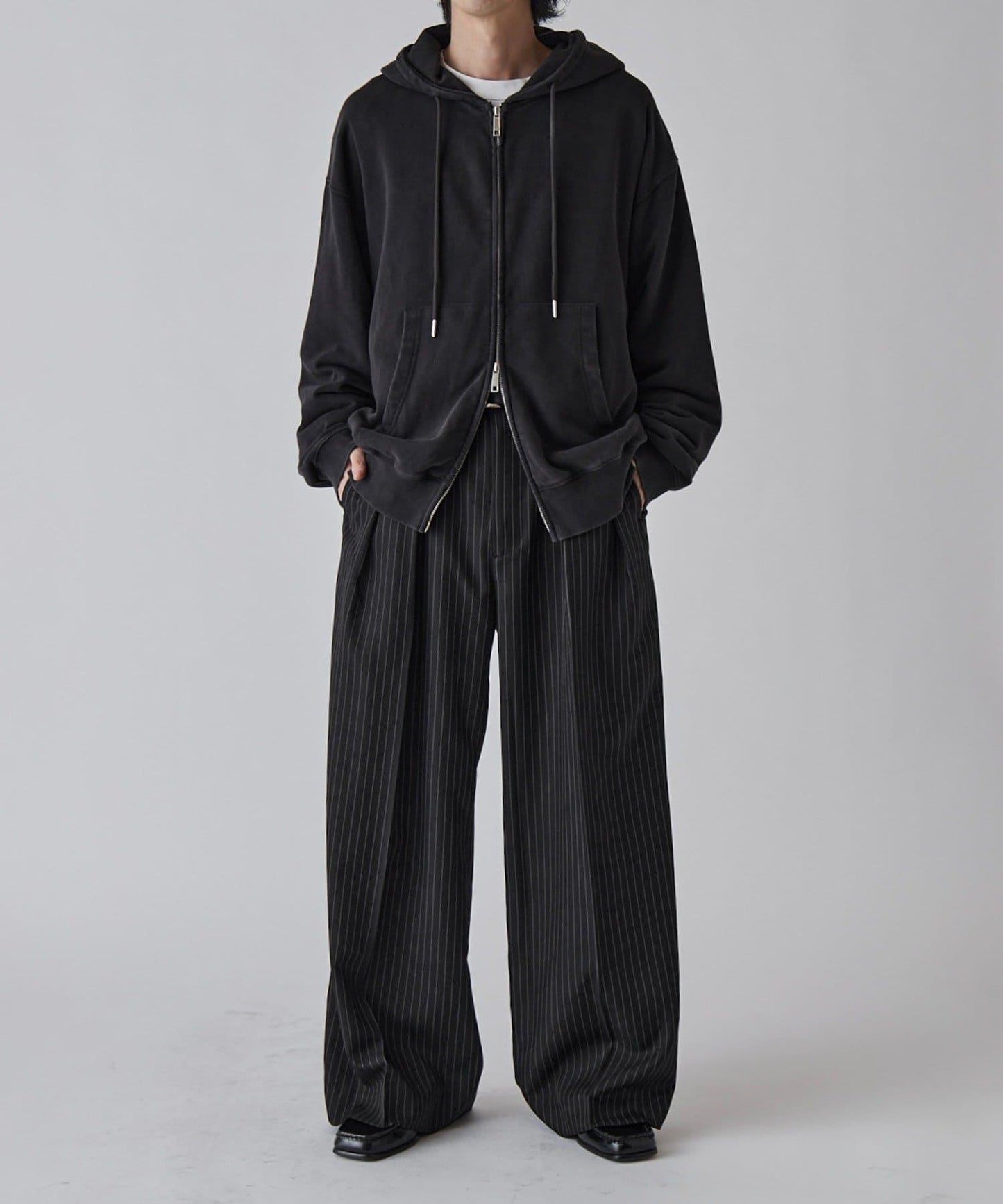 Neucon 細條紋雙褶闊腿西裝褲 套裝可搭配