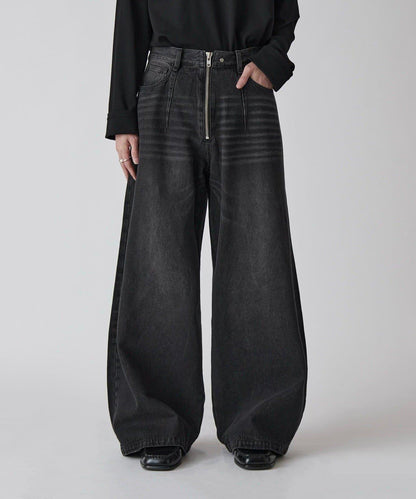 Neucon 寬鬆彎刀版型 水洗做舊牛仔 褲子（可成套搭配）