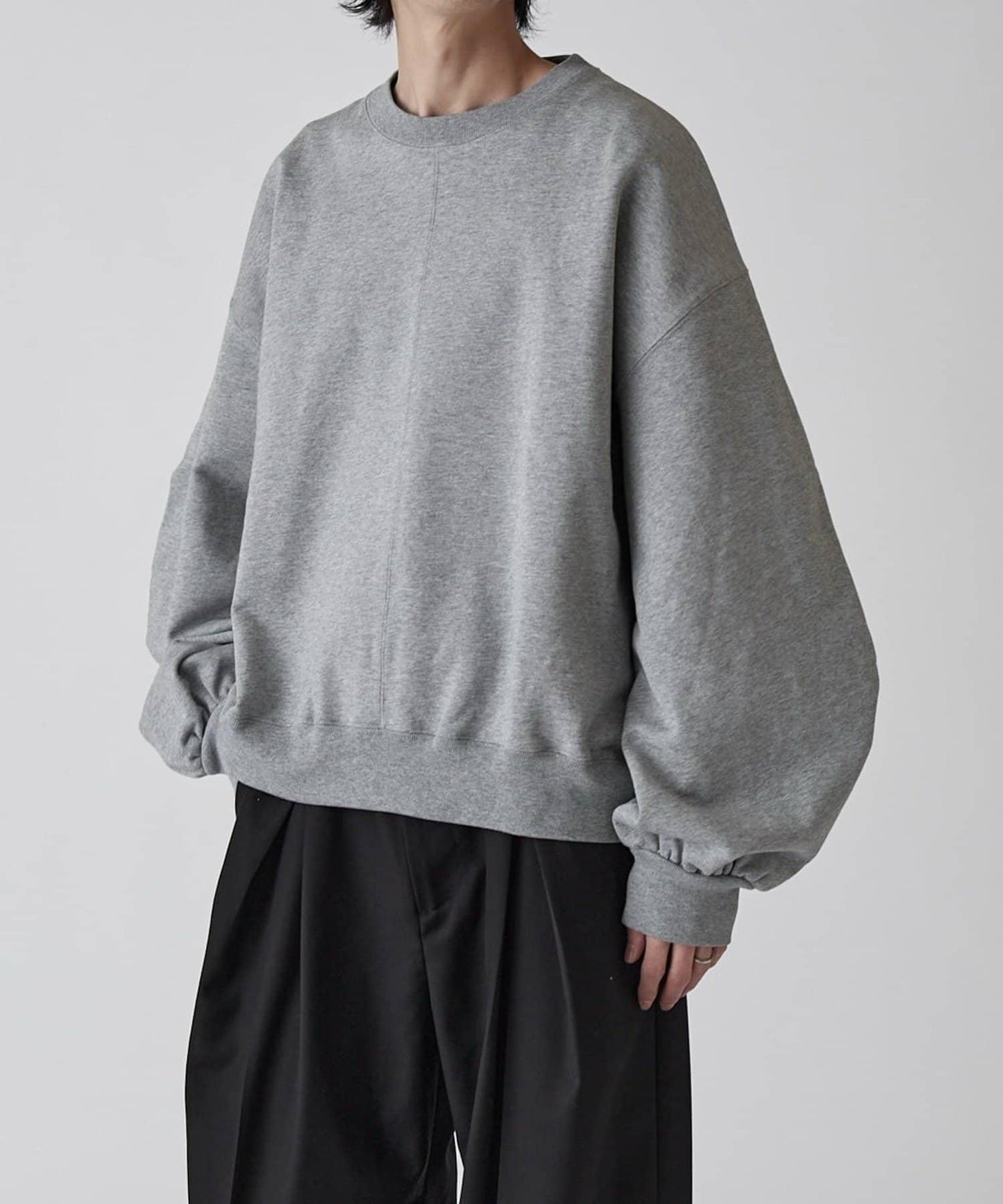 Neucon 蓬鬆褶袖短款衛衣