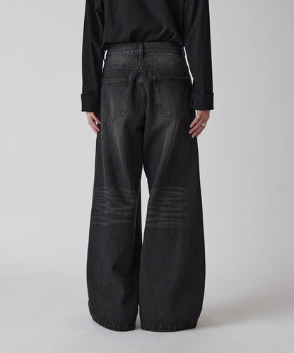 Neucon 寬鬆彎刀版型 水洗做舊牛仔 褲子（可成套搭配）