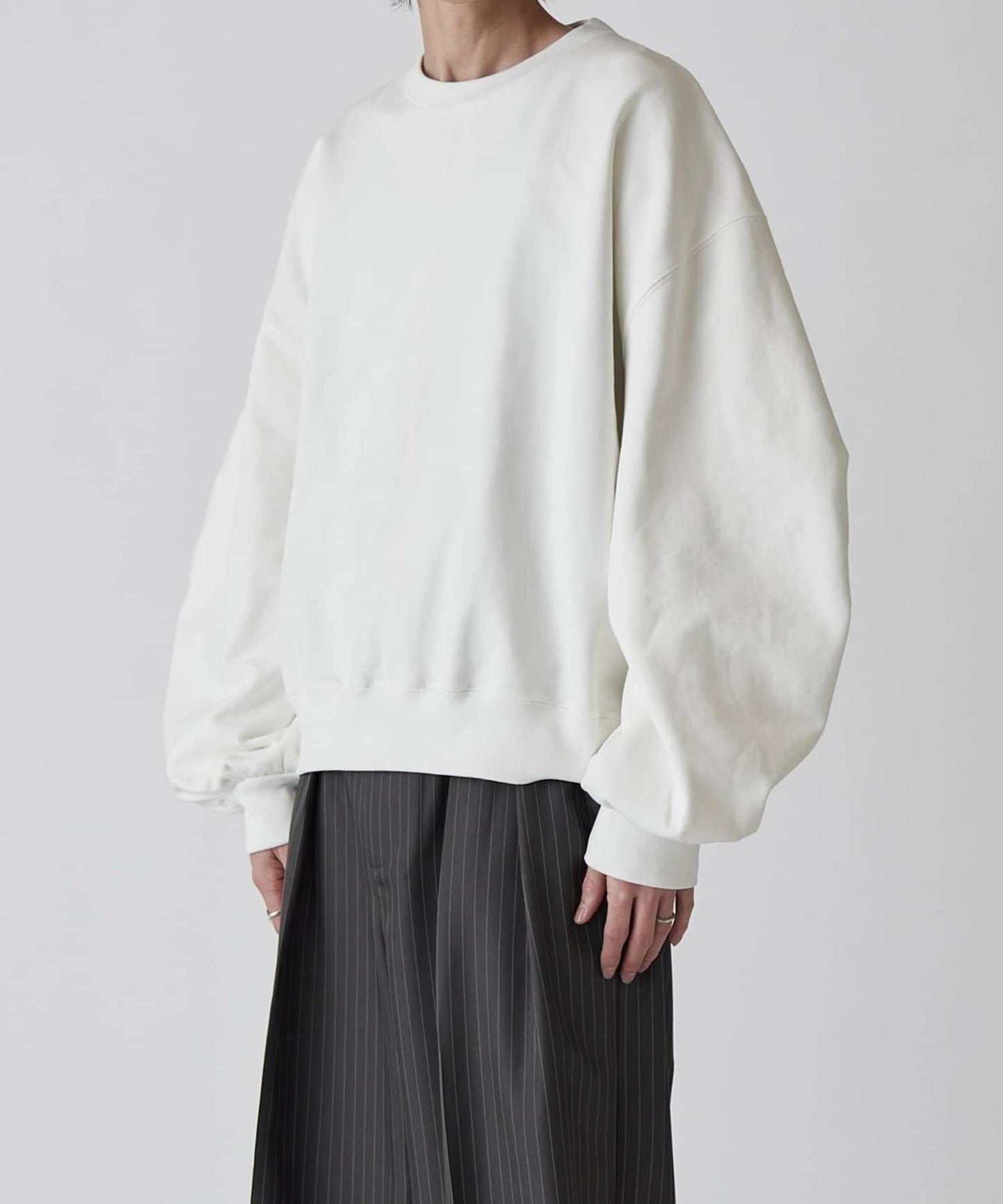 Neucon 蓬鬆褶袖短款衛衣