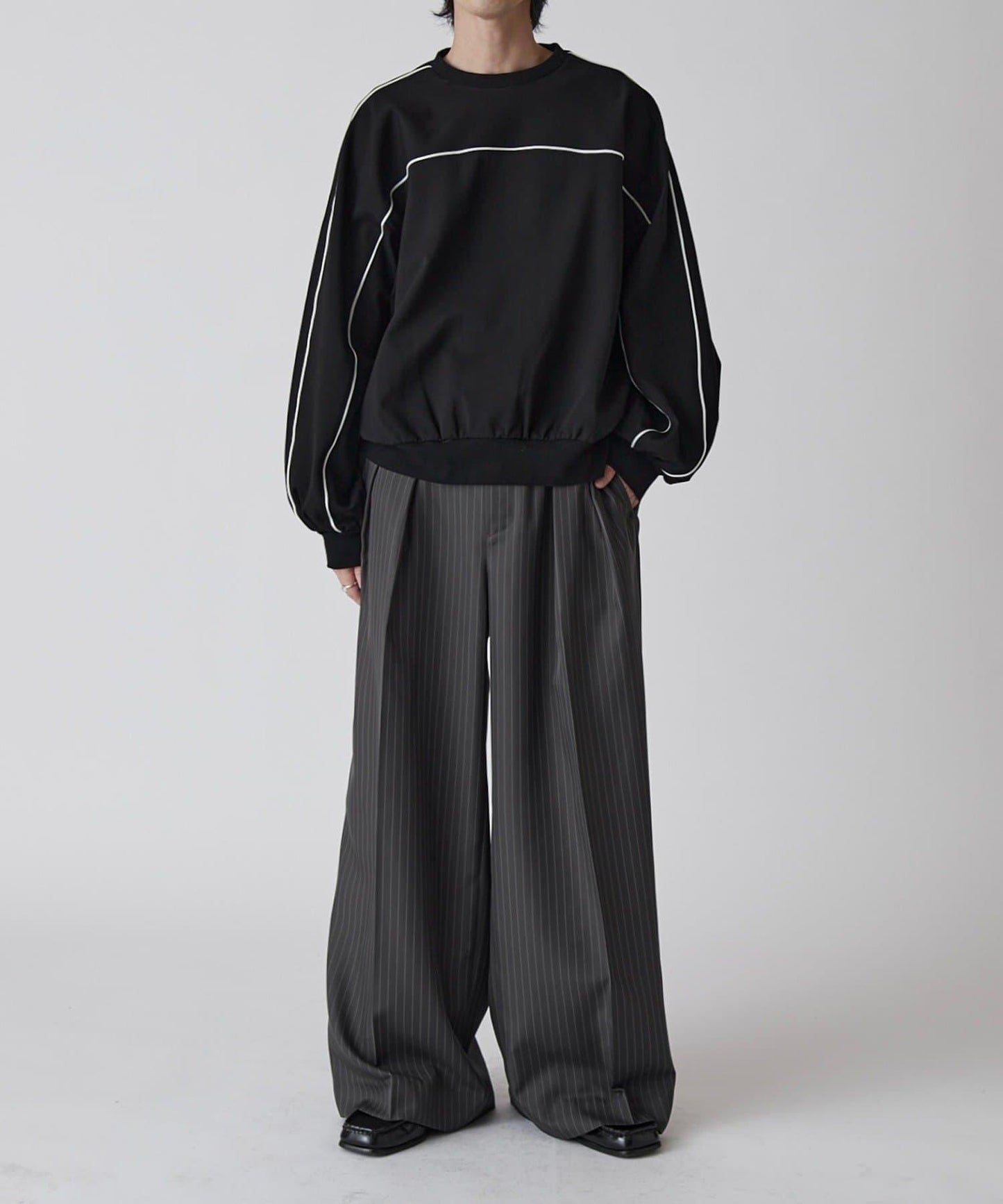 Neucon 拼色滾邊 氣球袖 Ponte針織 套頭衛衣