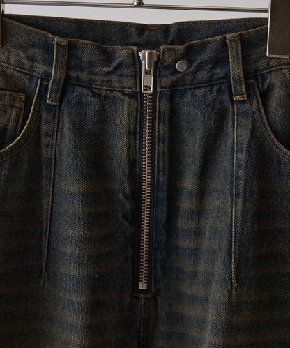 Neucon 寬鬆彎刀版型 水洗做舊牛仔 褲子（可成套搭配）