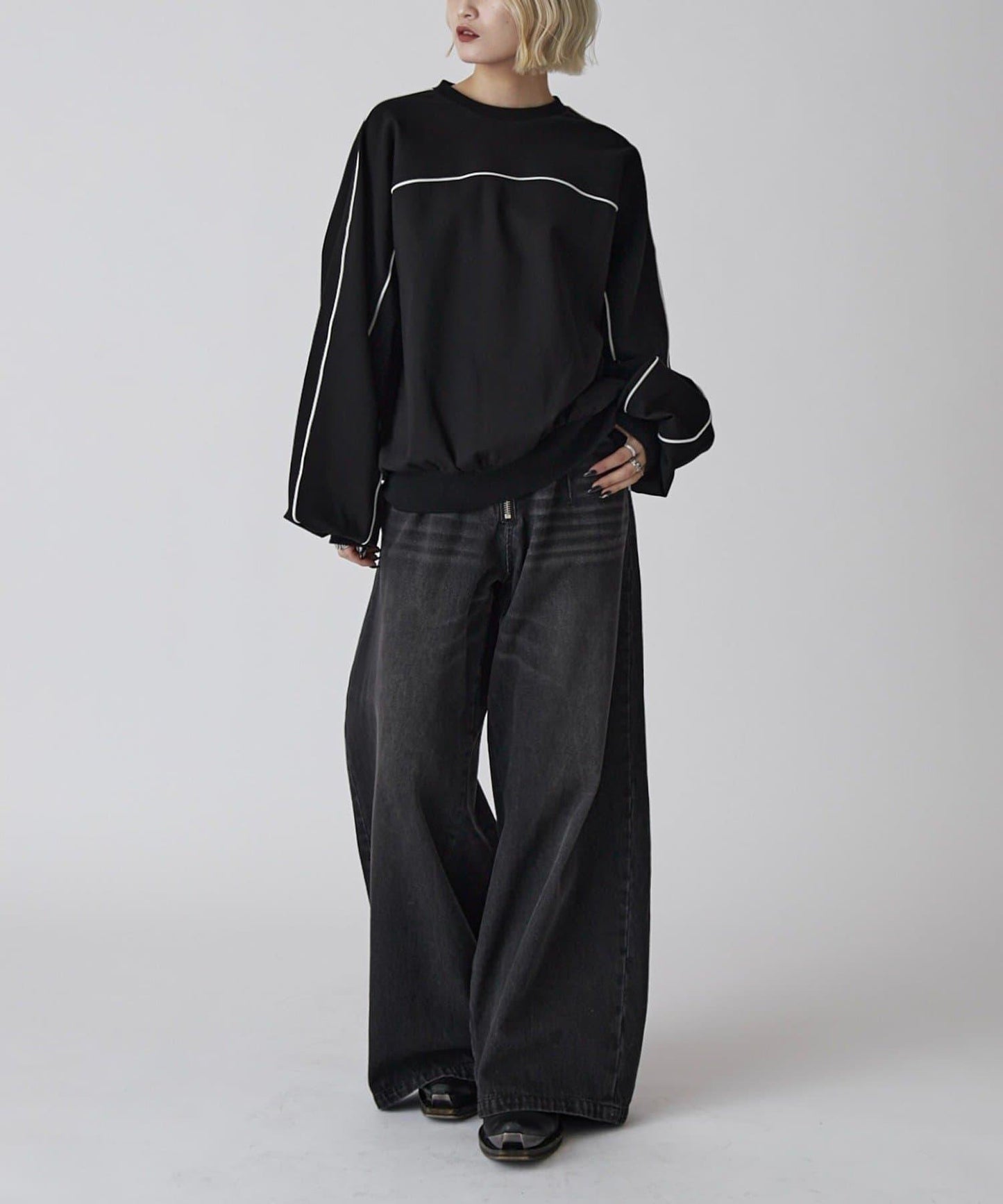 Neucon 拼色滾邊 氣球袖 Ponte針織 套頭衛衣