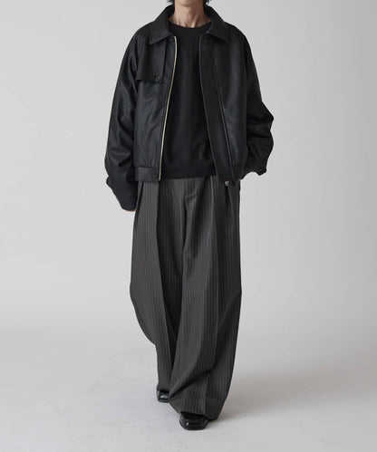 Neucon 蓬鬆褶袖短款衛衣