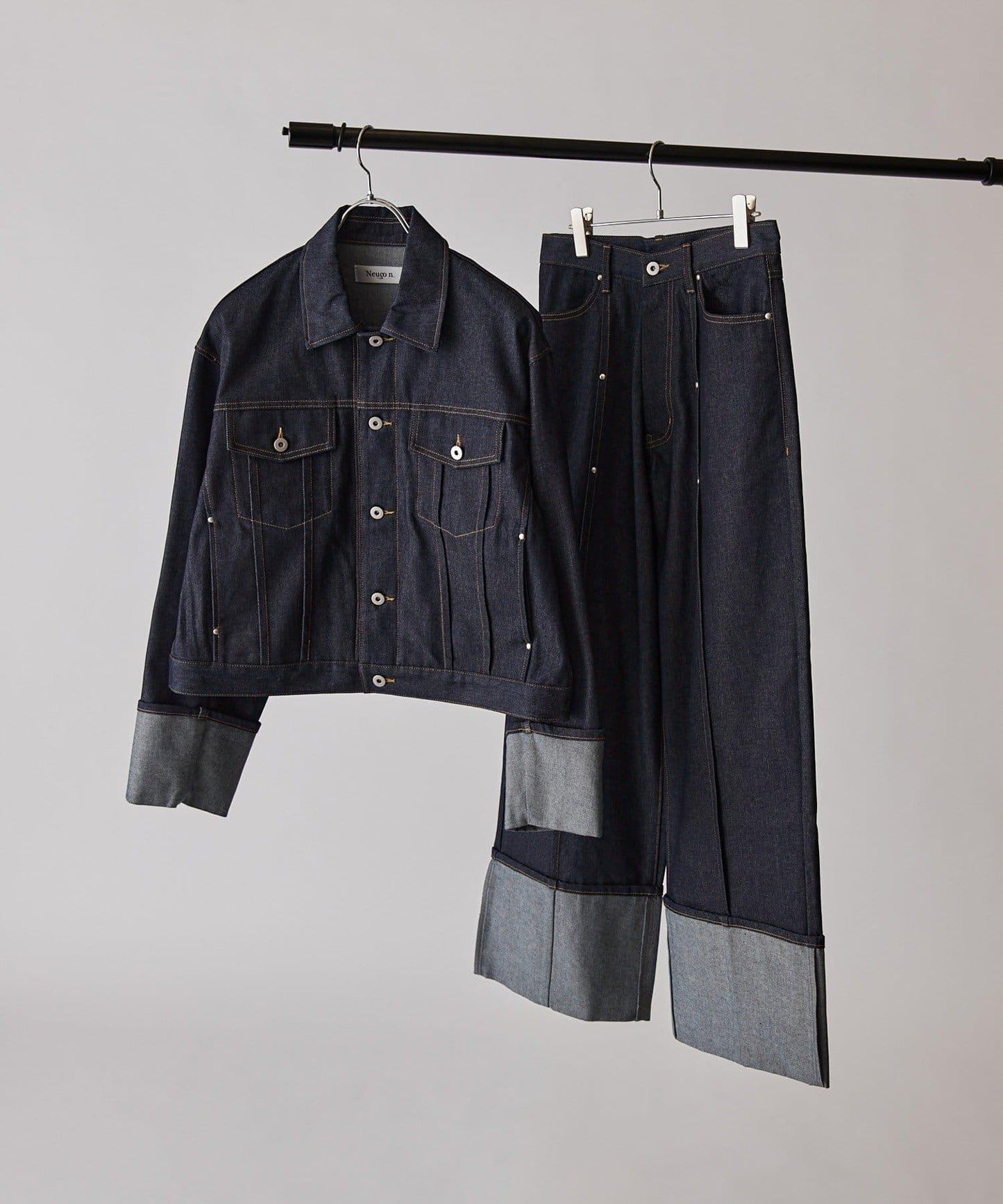 Neucon 卷邊褶設計 短款 牛仔夾克（可成套搭配）