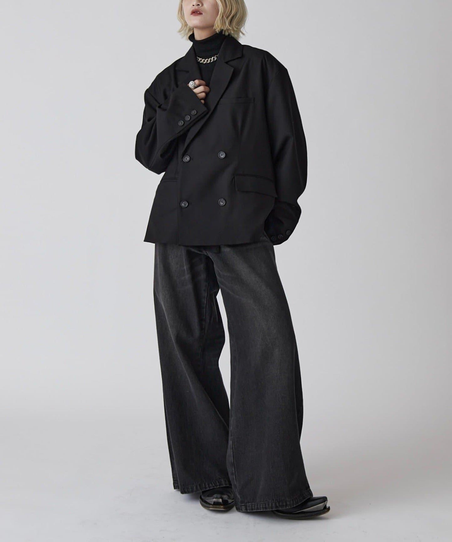 Neucon 箱型寬鬆短款雙排扣設計 夾克（可成套搭配）