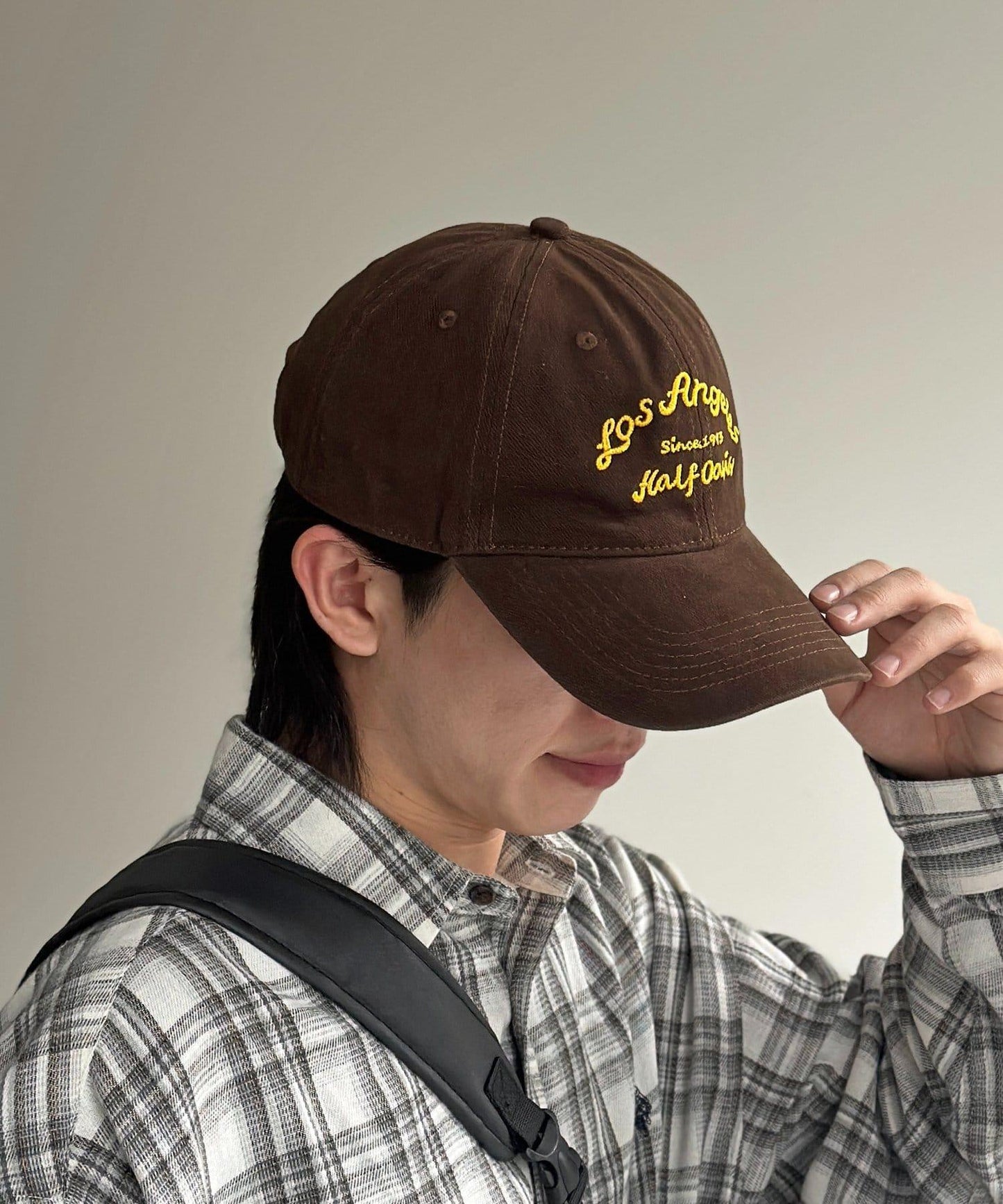 撞色 logo 棒球帽