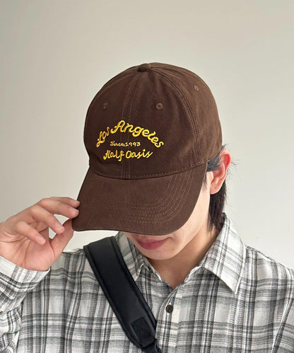 撞色 logo 棒球帽