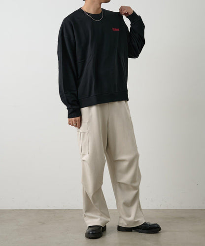 單點刺繡 圓領 衛衣