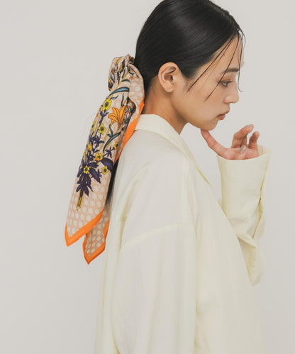 復古花卉圖案絲巾