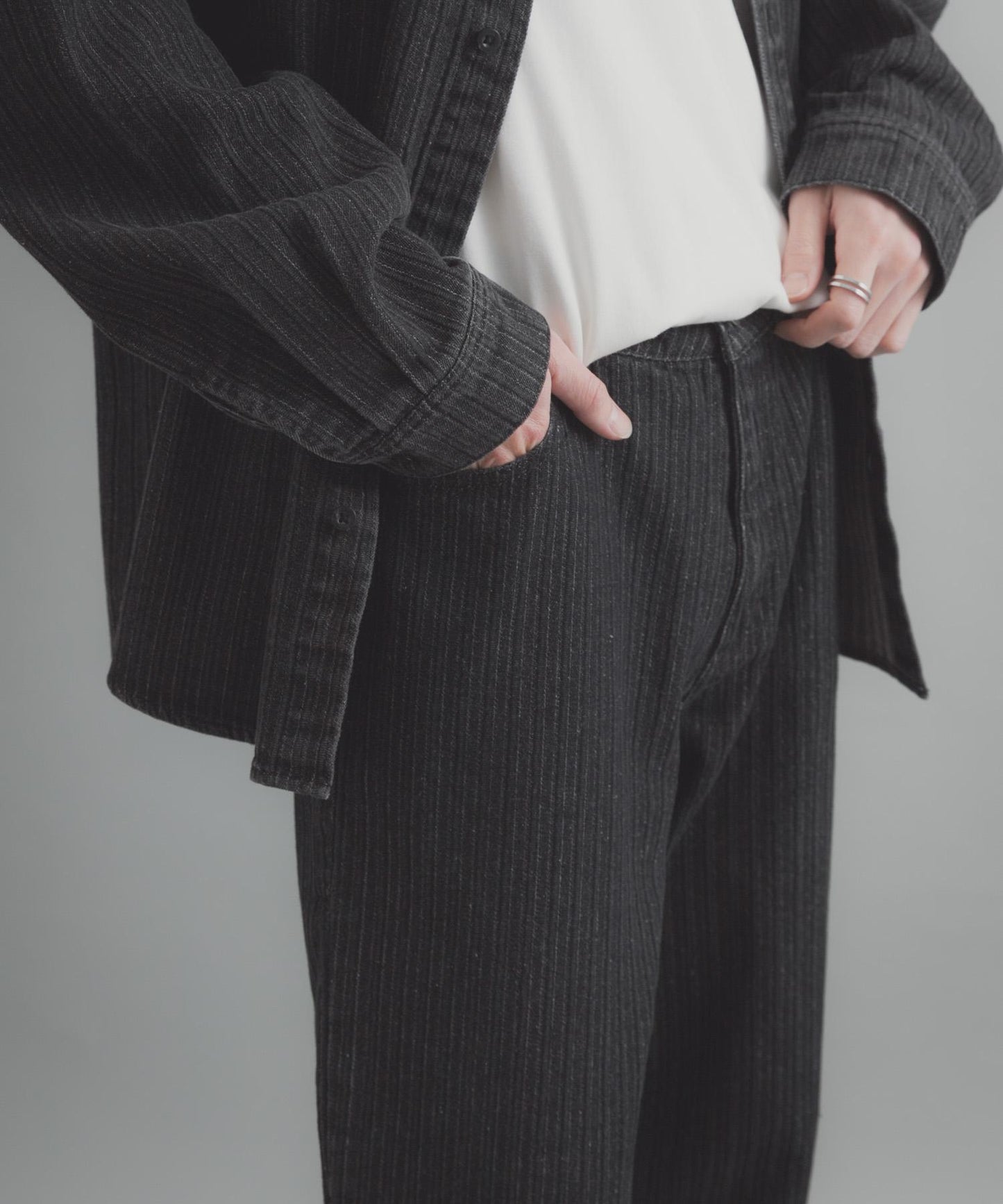 提花直筒牛仔褲