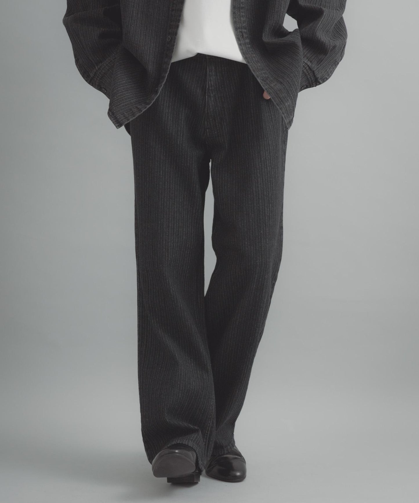 提花直筒牛仔褲