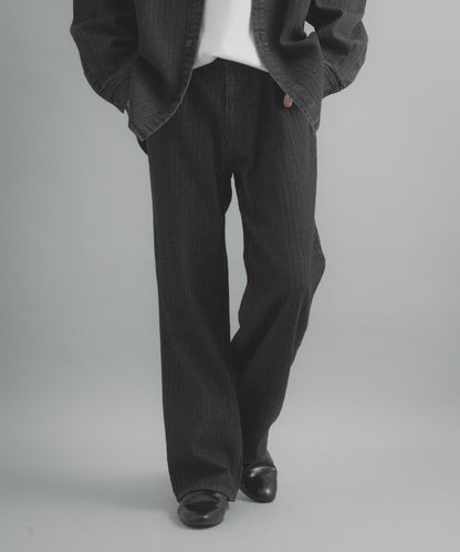 提花直筒牛仔褲