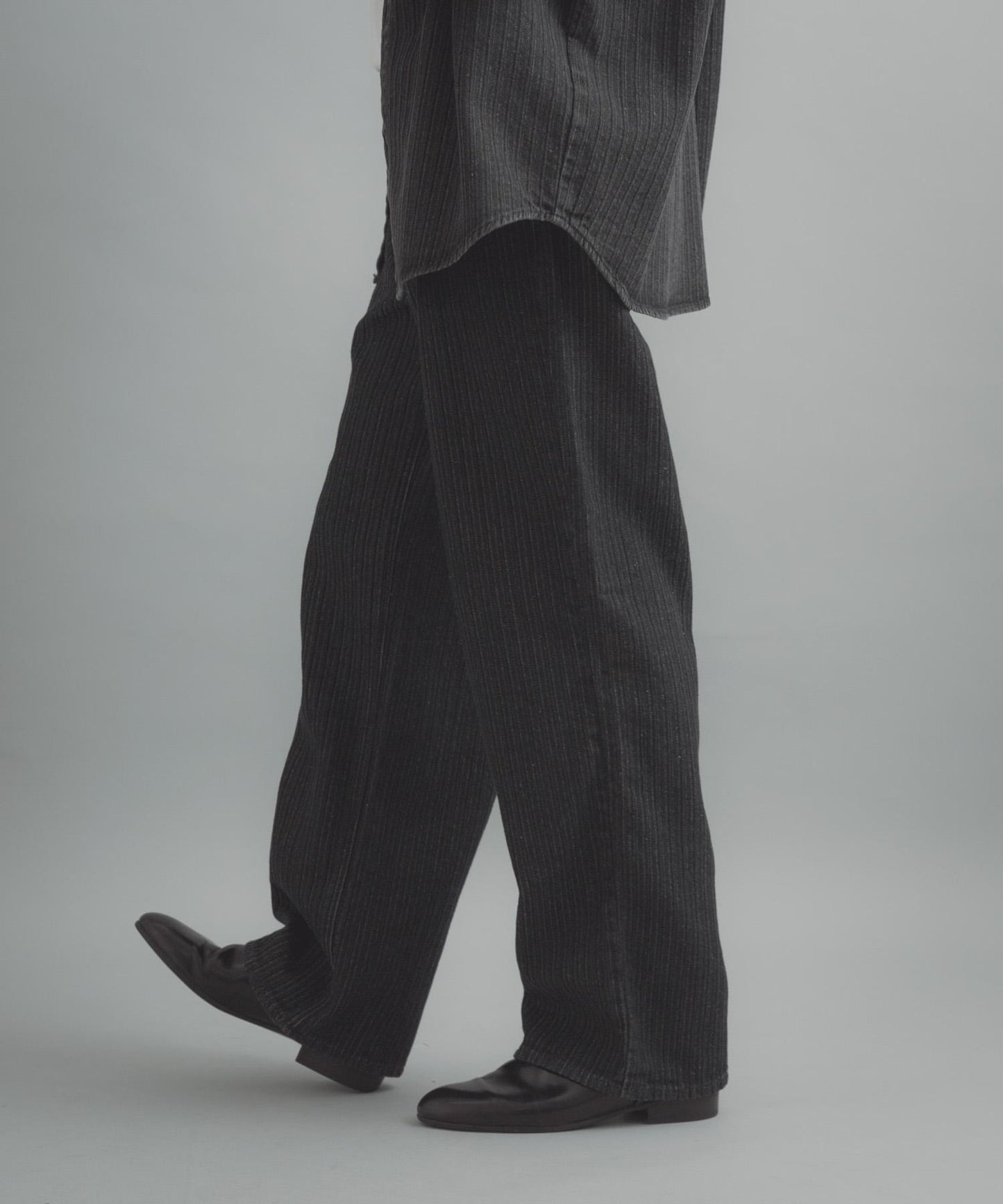 提花直筒牛仔褲