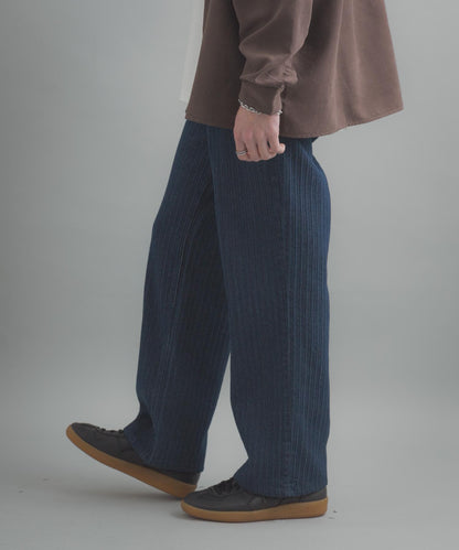 提花直筒牛仔褲