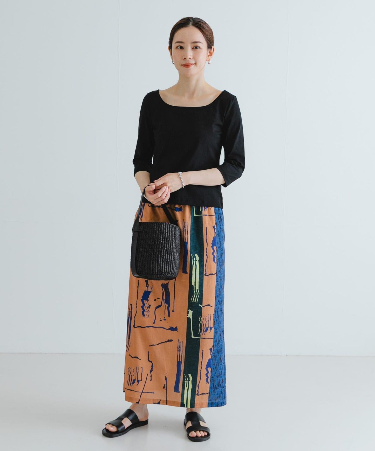 AMOMENTO SCOOP NECK SHORT SLEEVE T-SHIRTS