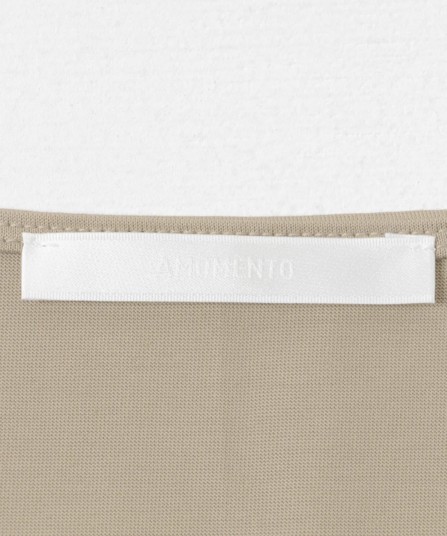 AMOMENTO SCOOP NECK SHORT SLEEVE T-SHIRTS