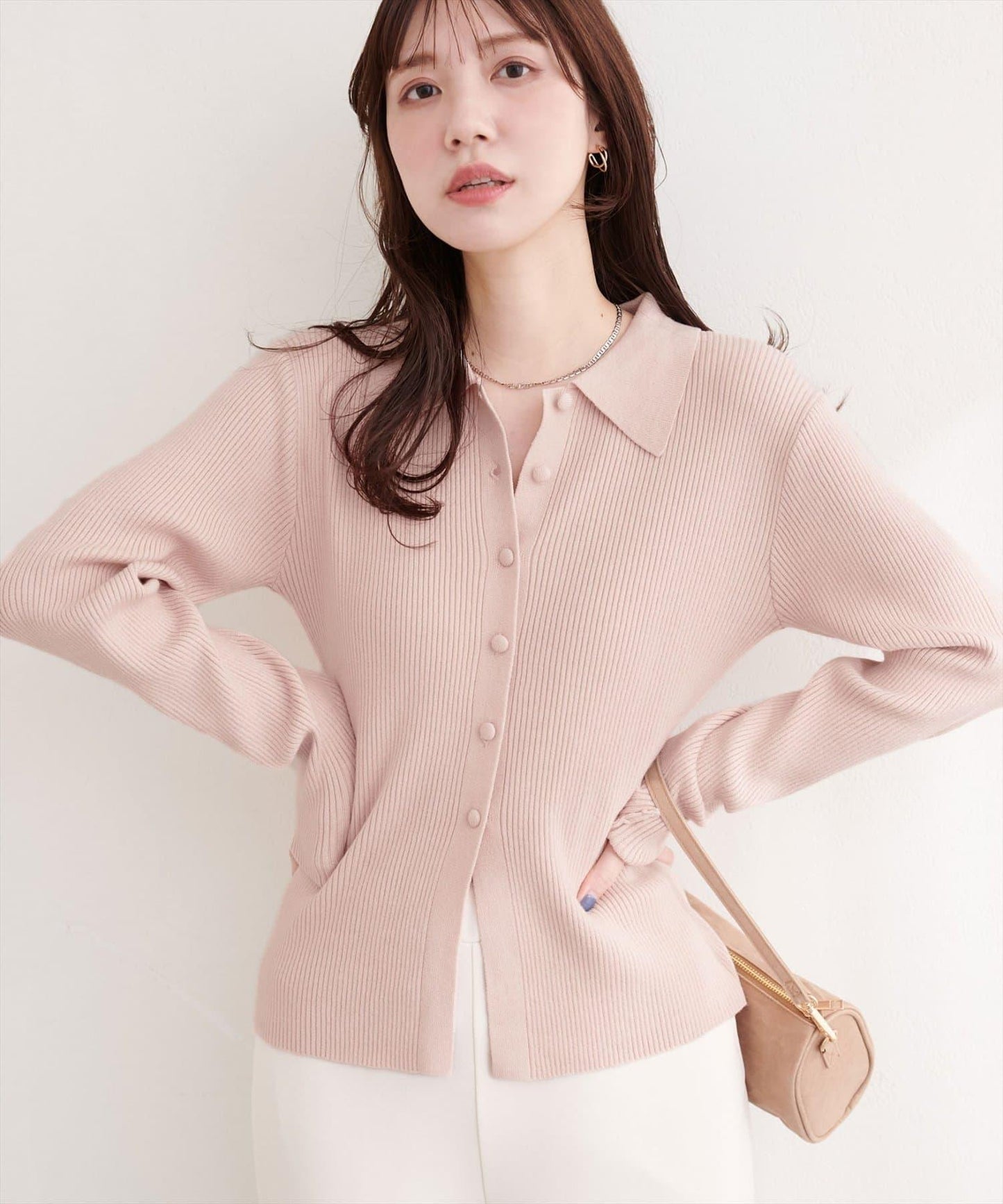 くるみ釦リブニット