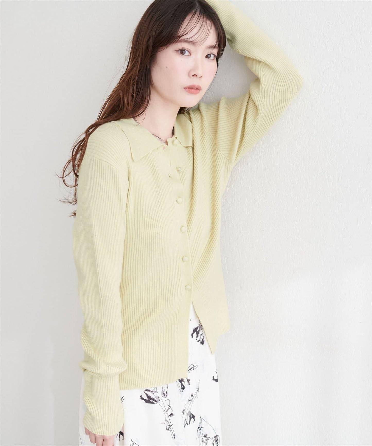 くるみ釦リブニット