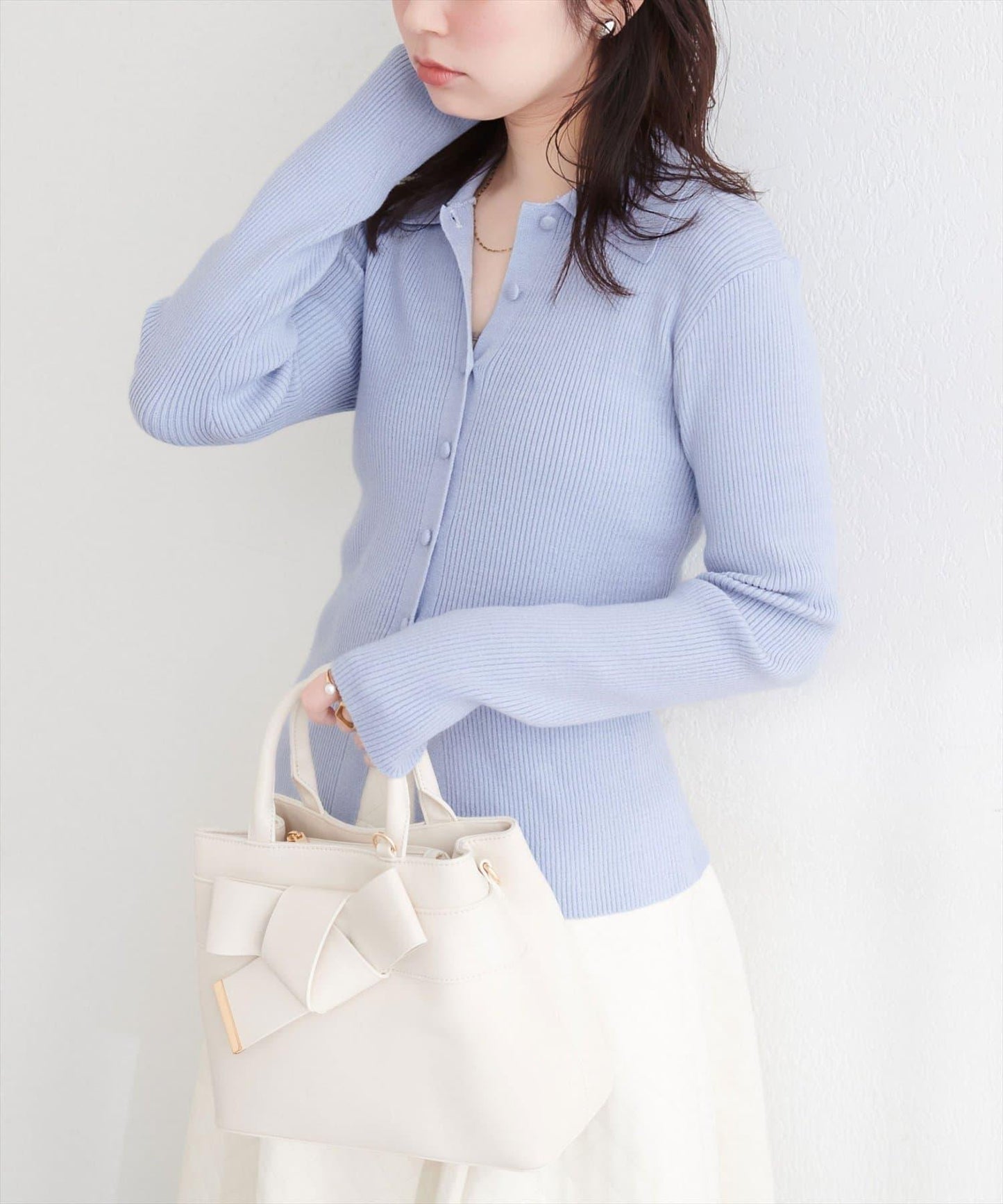 くるみ釦リブニット