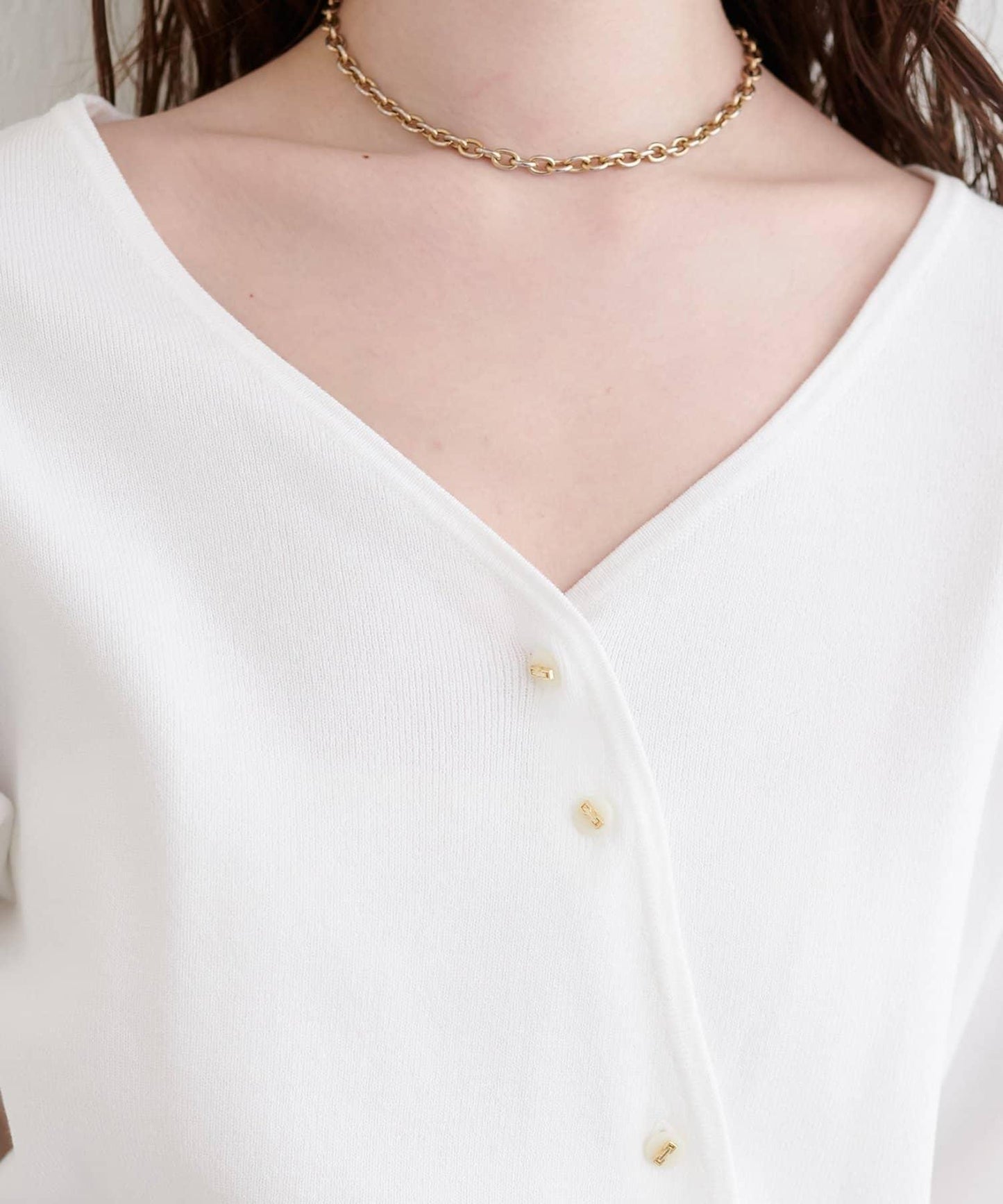 アシメデザイン釦カーデ