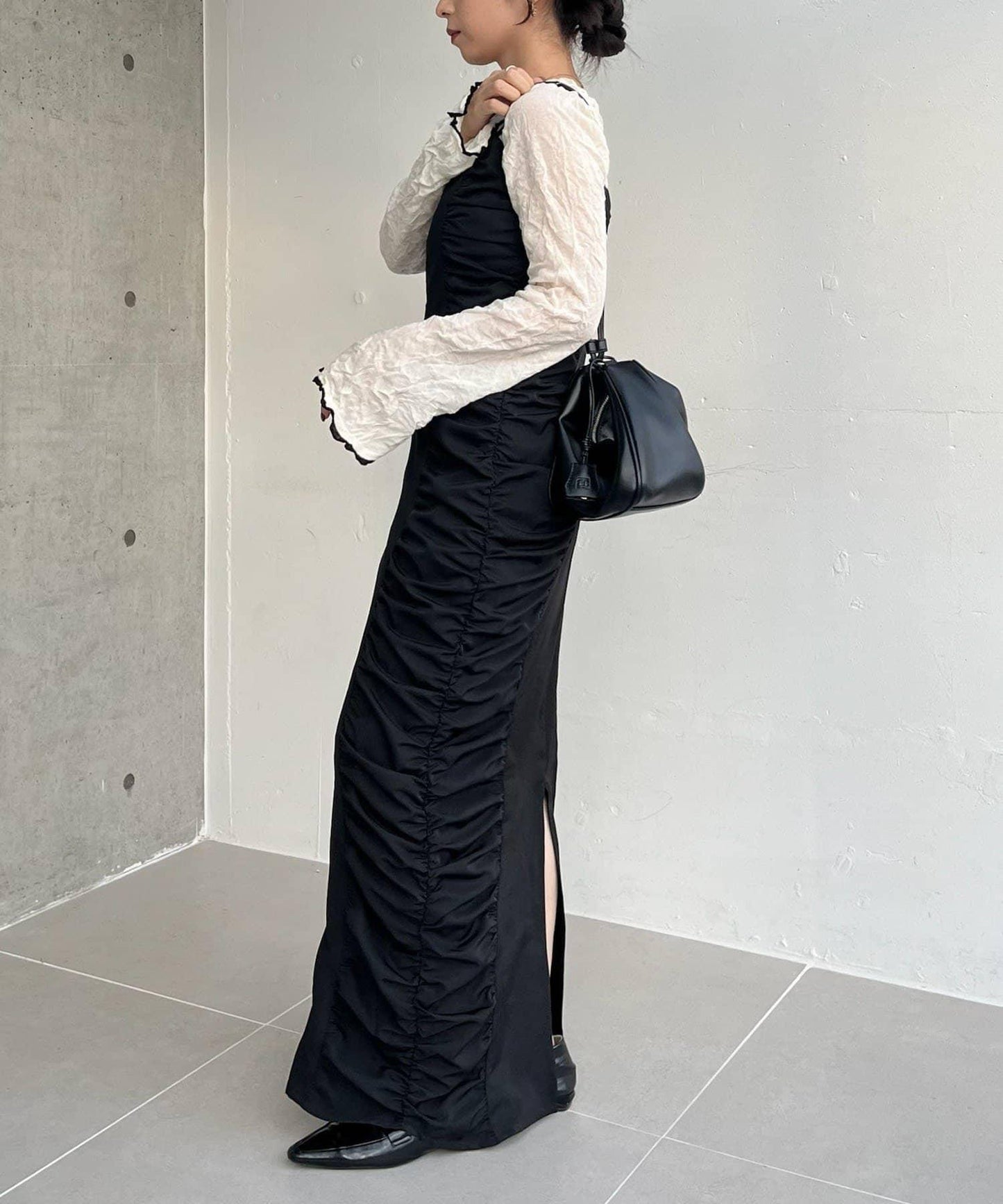 抽褶設計吊帶連衣裙