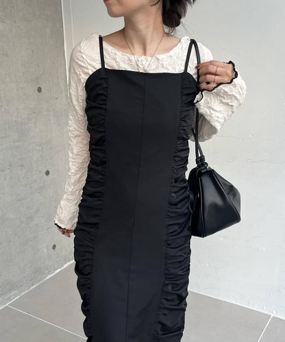 抽褶設計吊帶連衣裙