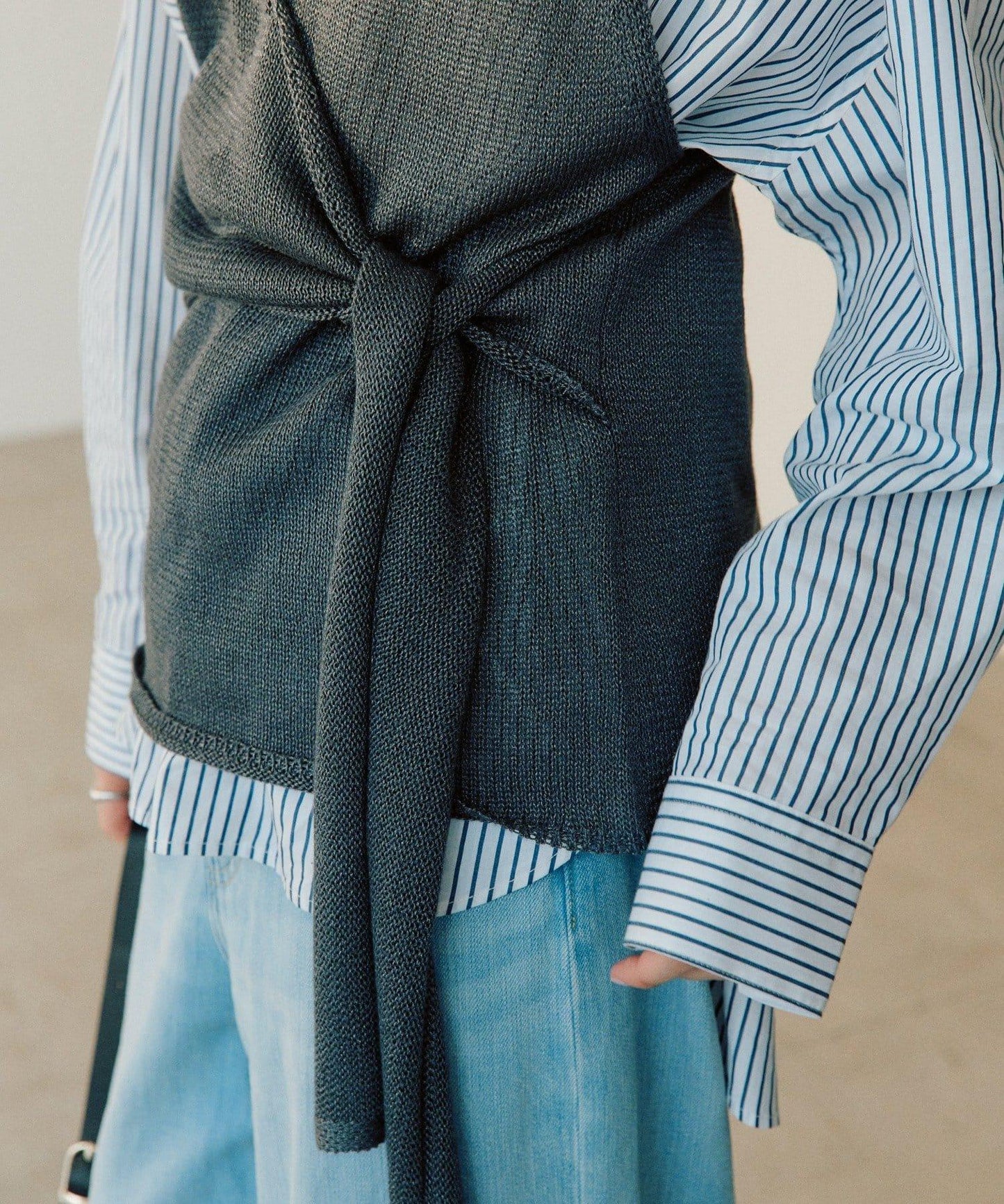 流行感 交叉裹身 針織 背心