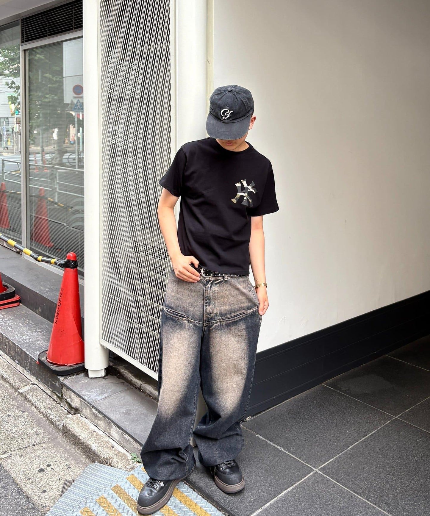 【WHO'S WHO gallery】KOOKYN KYロゴTEE