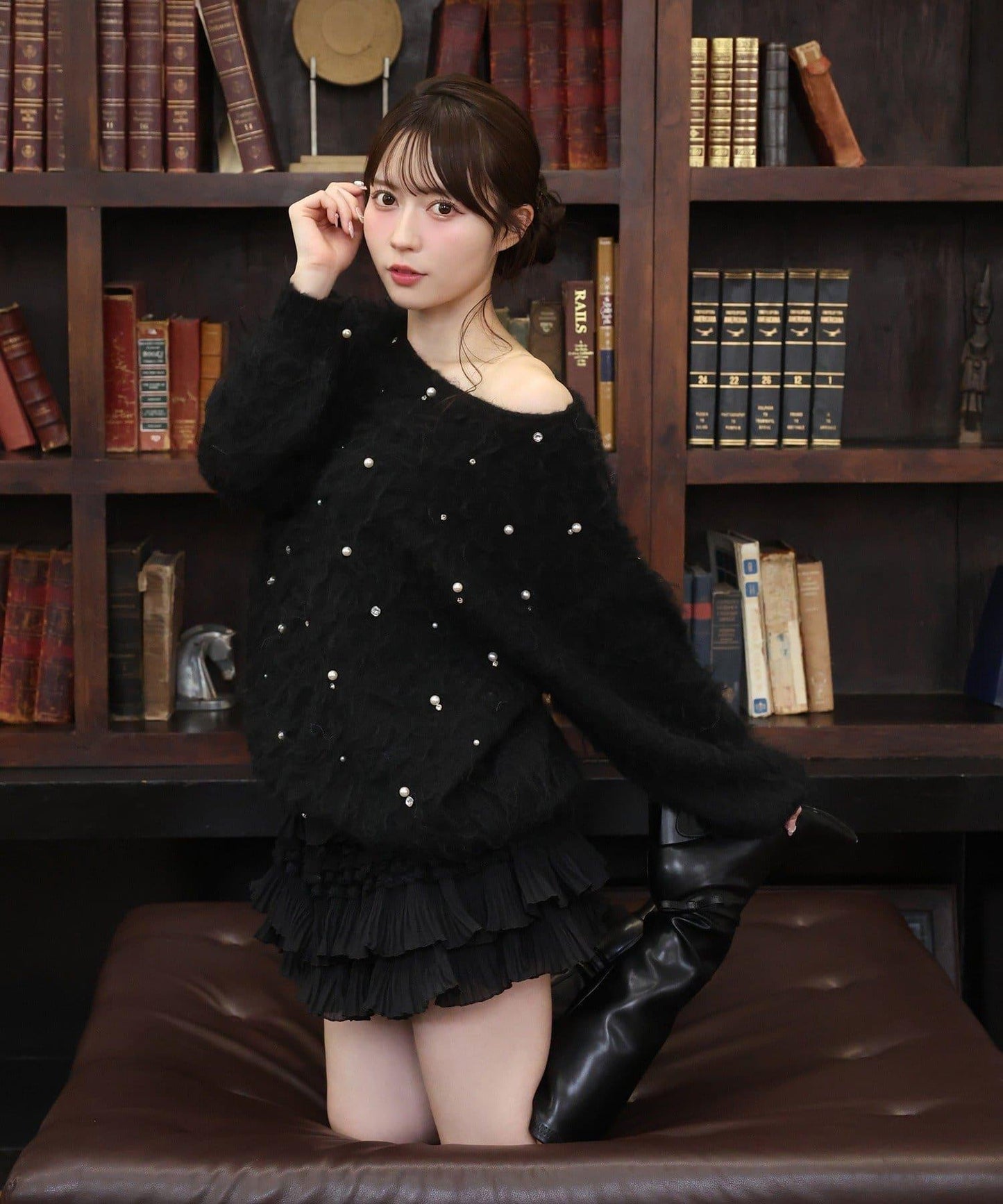 珠飾毛絨針織上衣