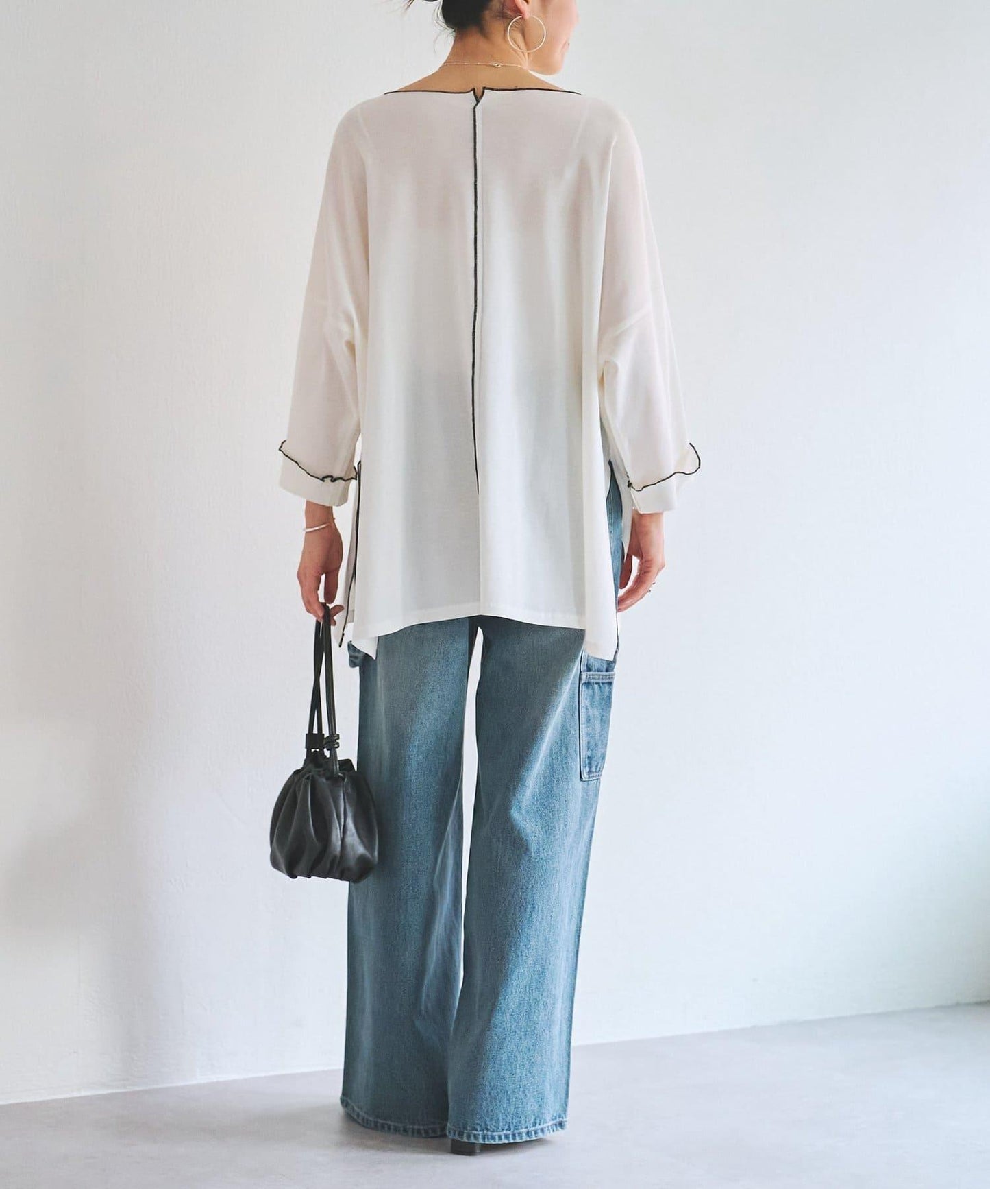 字母荷葉邊套頭上衣