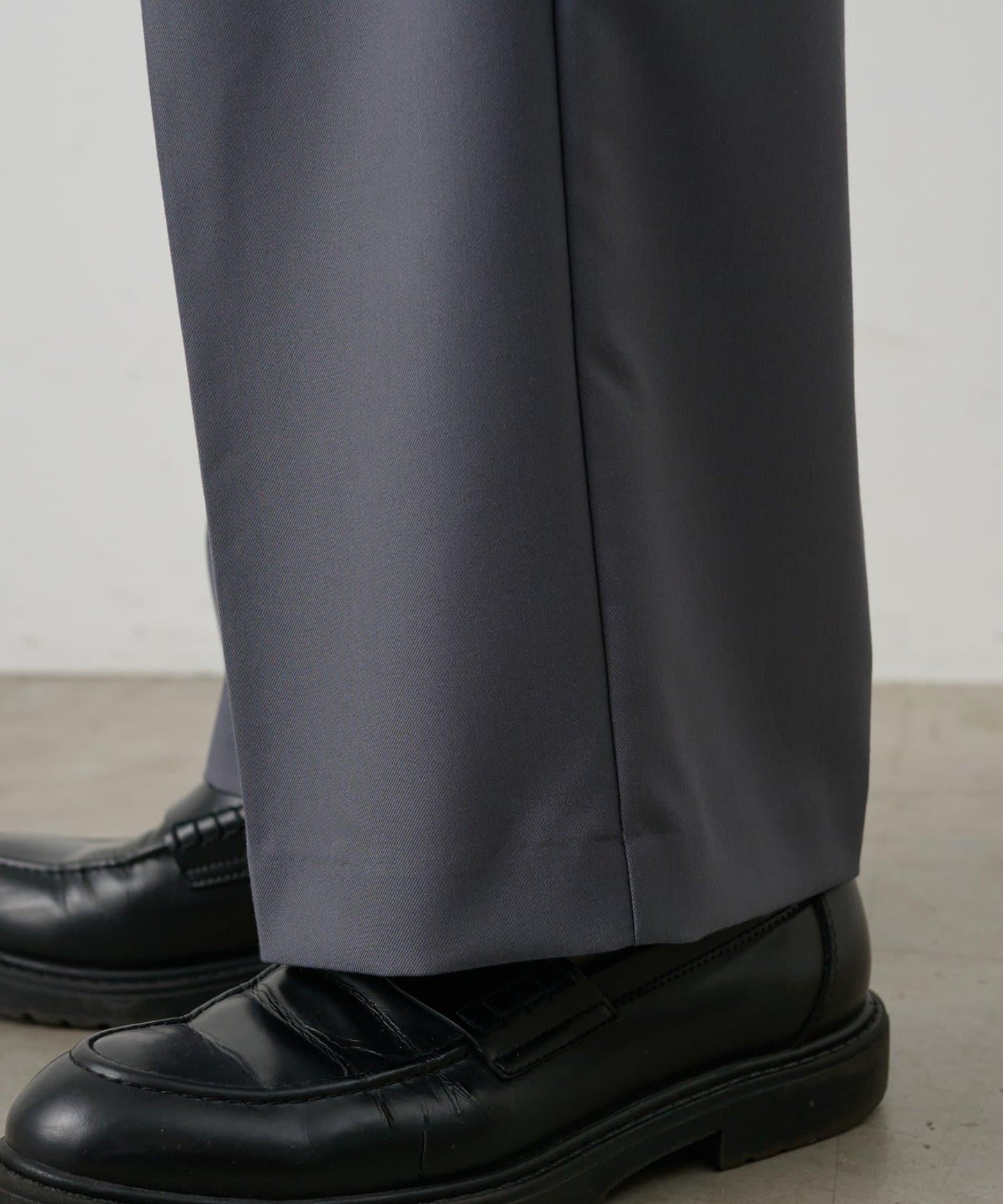 成套搭配 舒適斜紋闊腿西裝褲