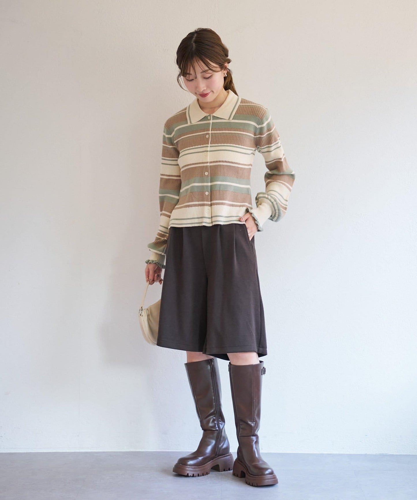 B 多色條紋 針織襯衫