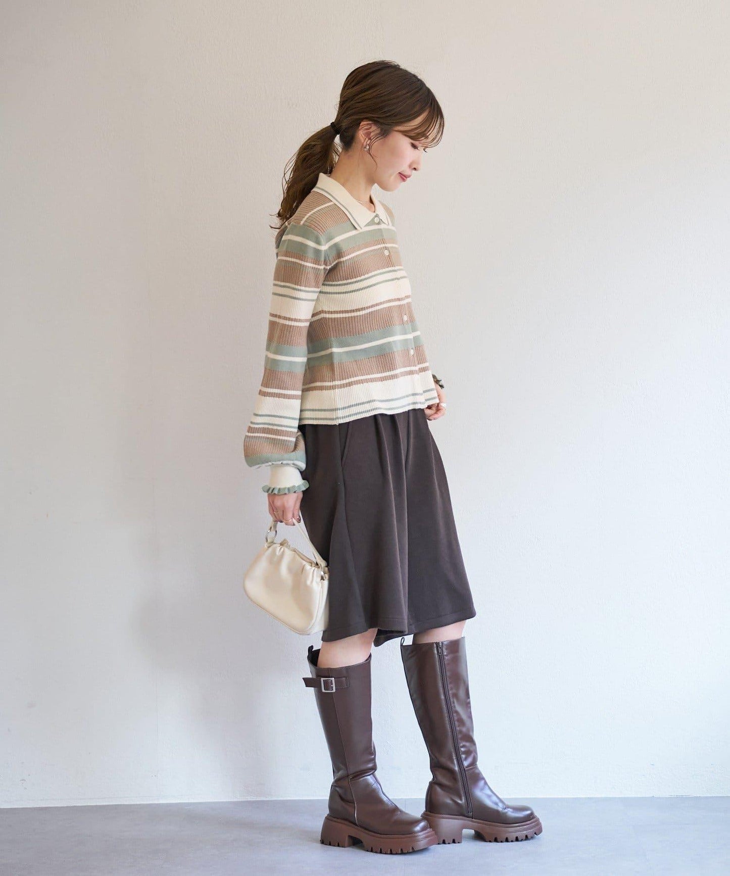 B 多色條紋 針織襯衫