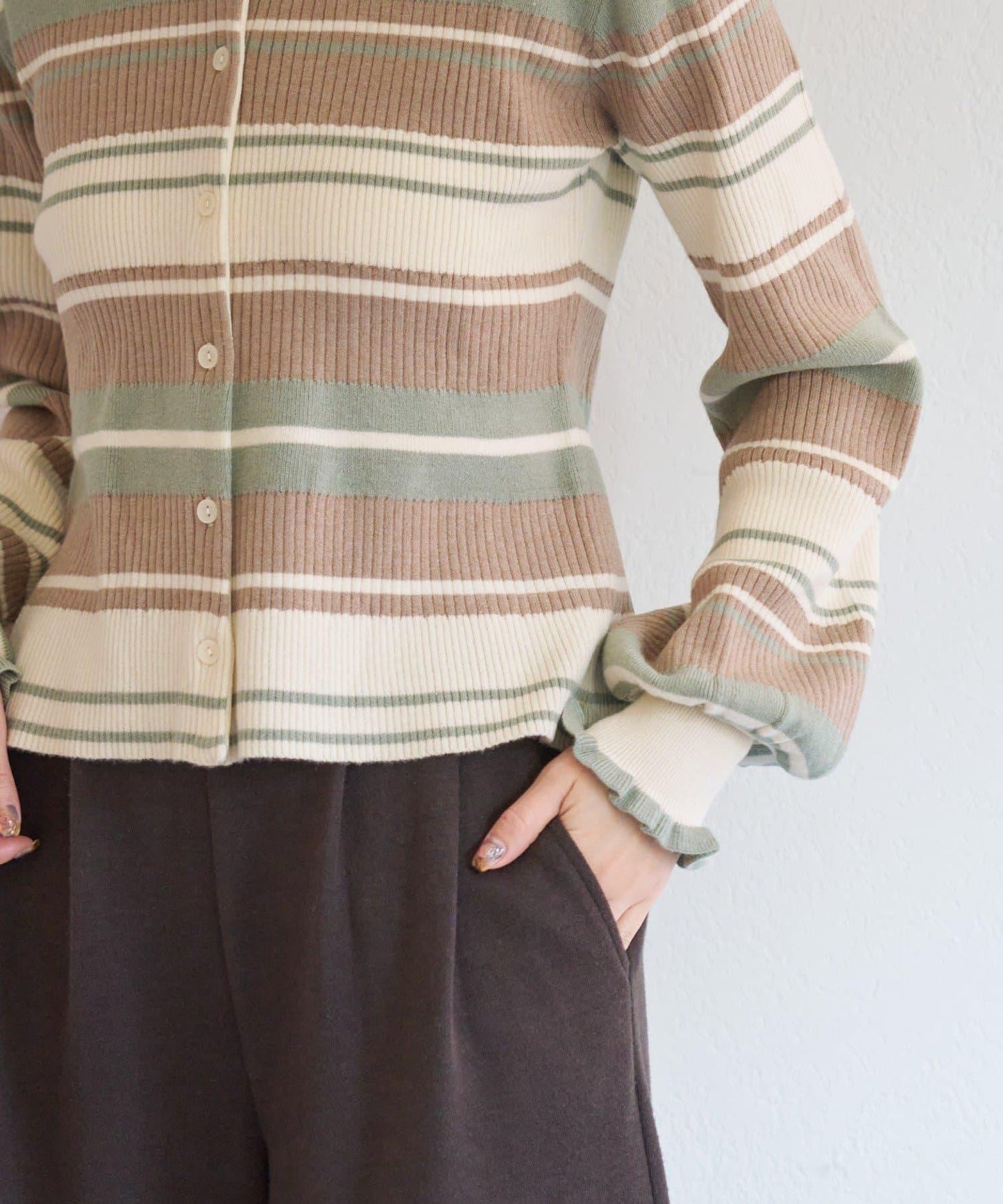 B 多色條紋 針織襯衫