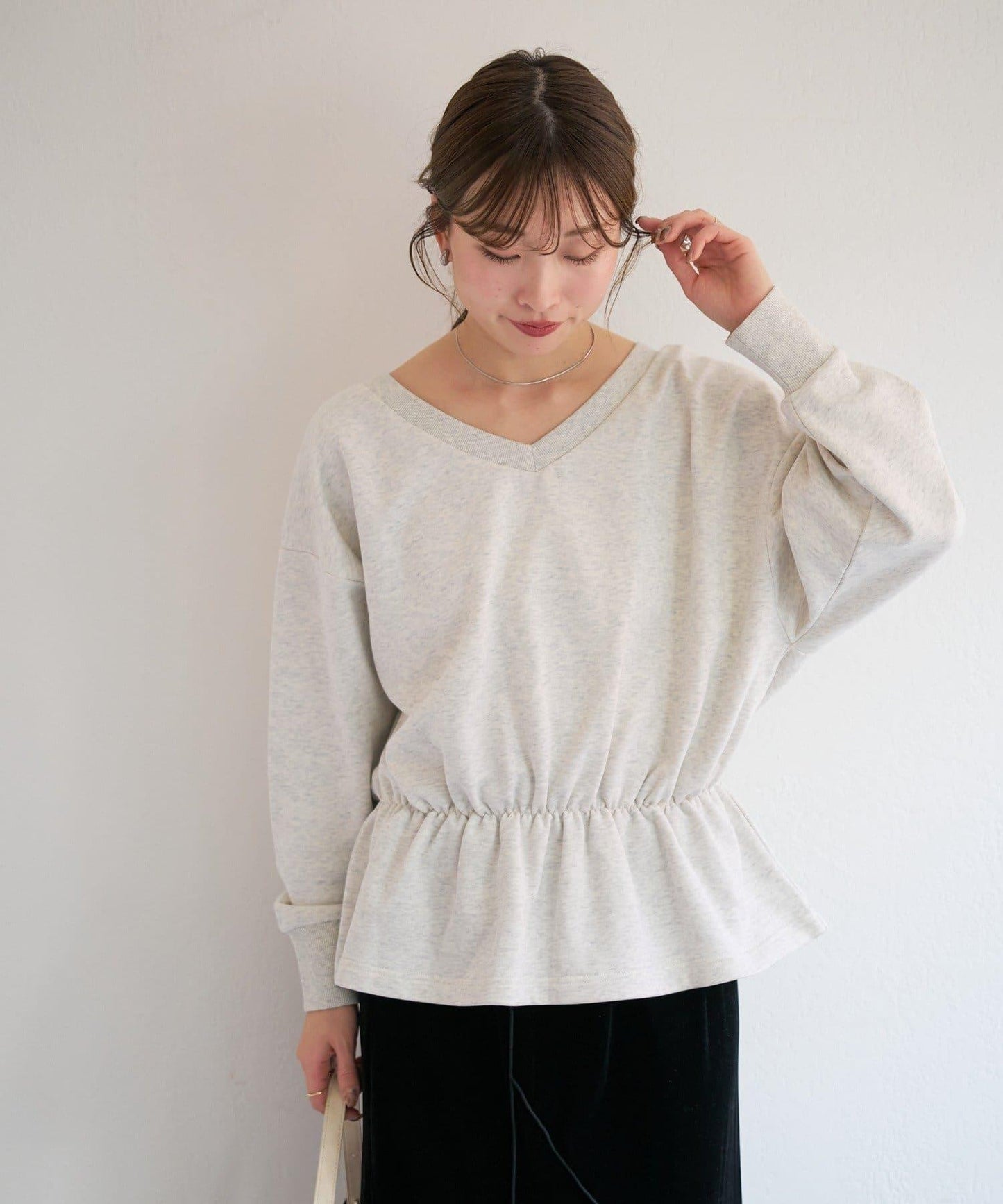 V領荷葉擺衛衣 B款