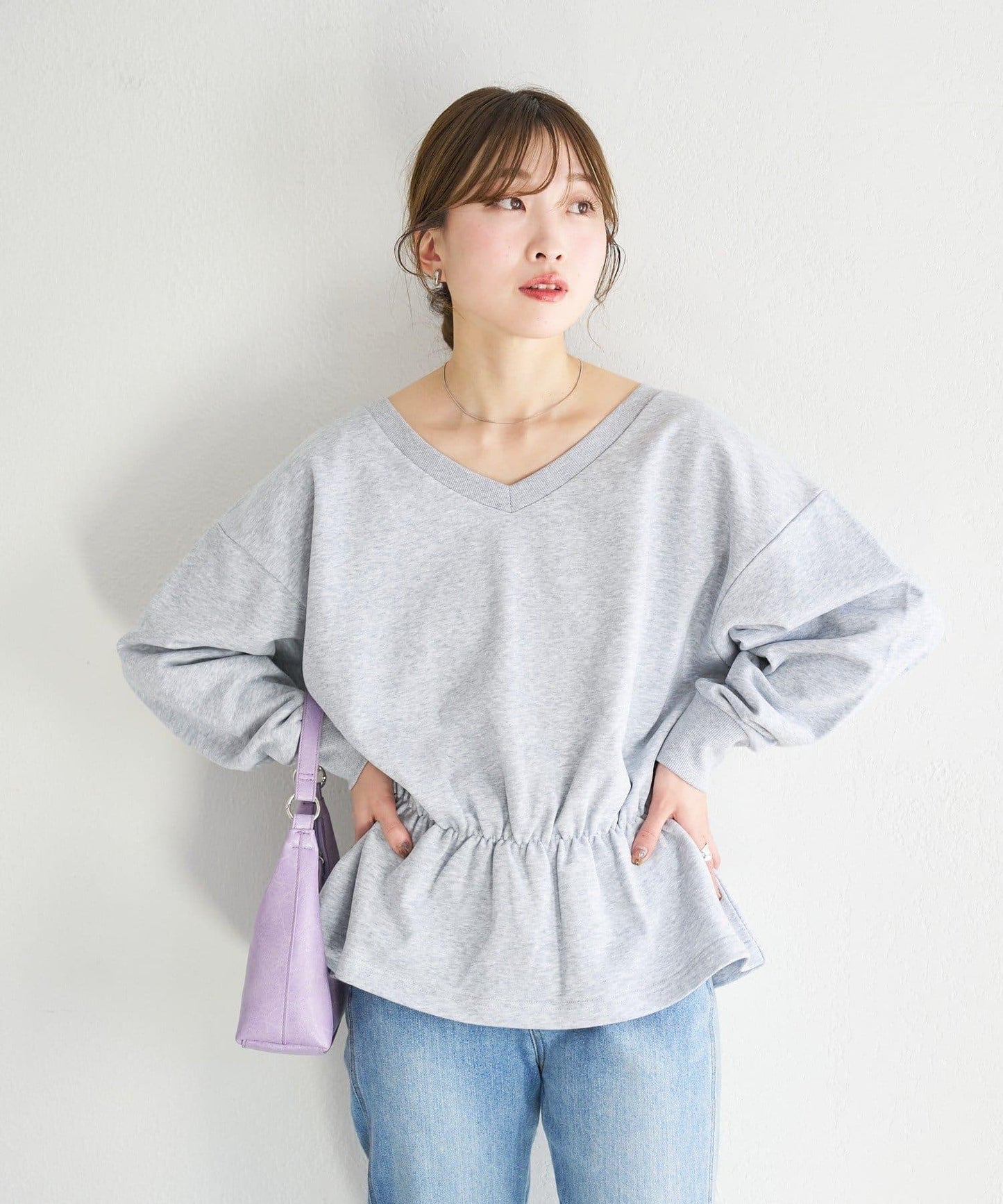 V領荷葉擺衛衣 B款